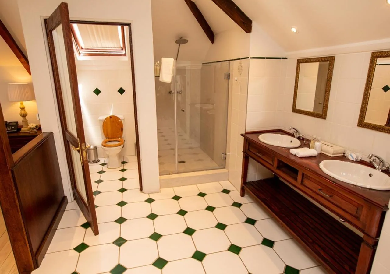 Shower in Hotel du Vin Franschhoek