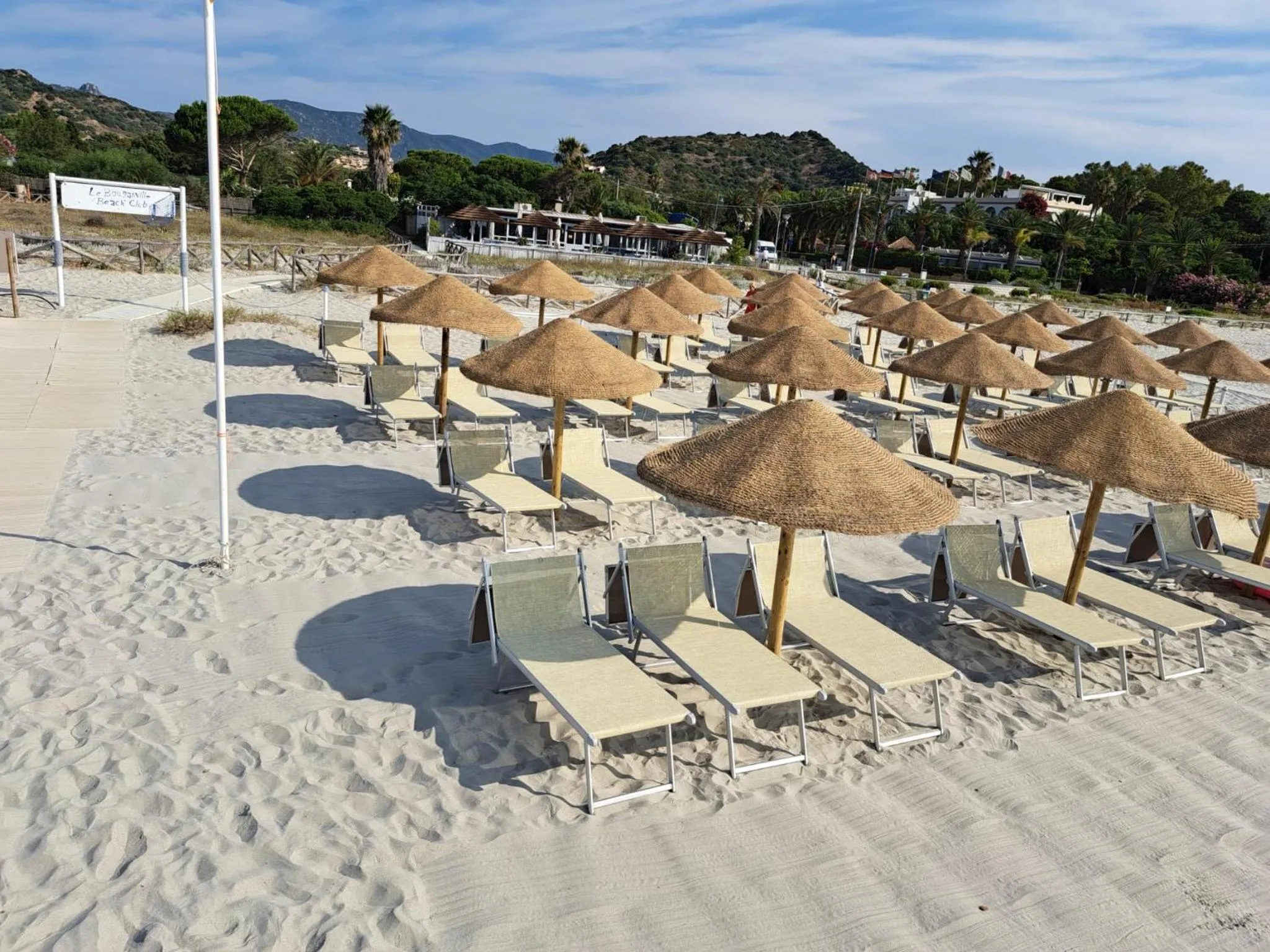 Beach in Residence Le Bouganville