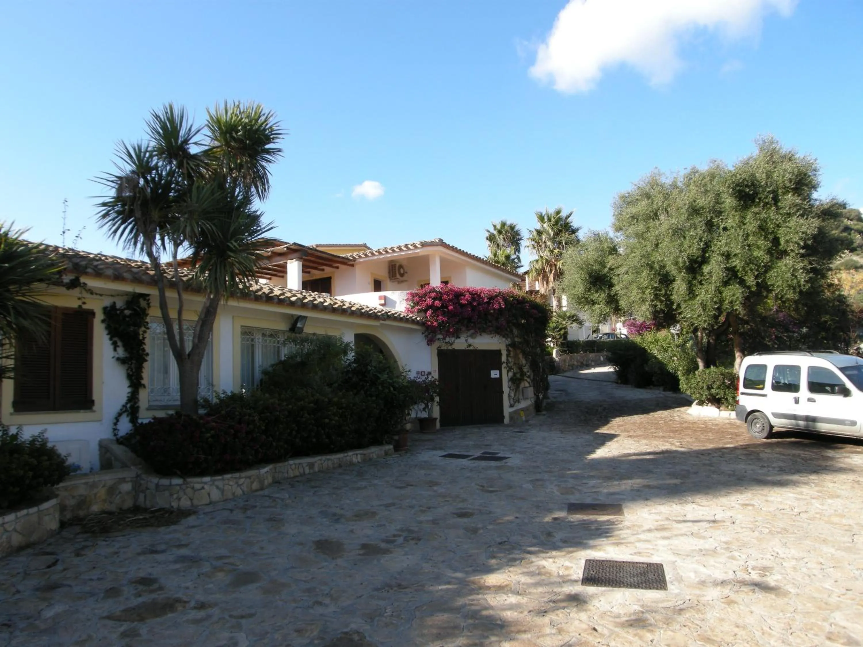 Facade/entrance in Residence Le Bouganville