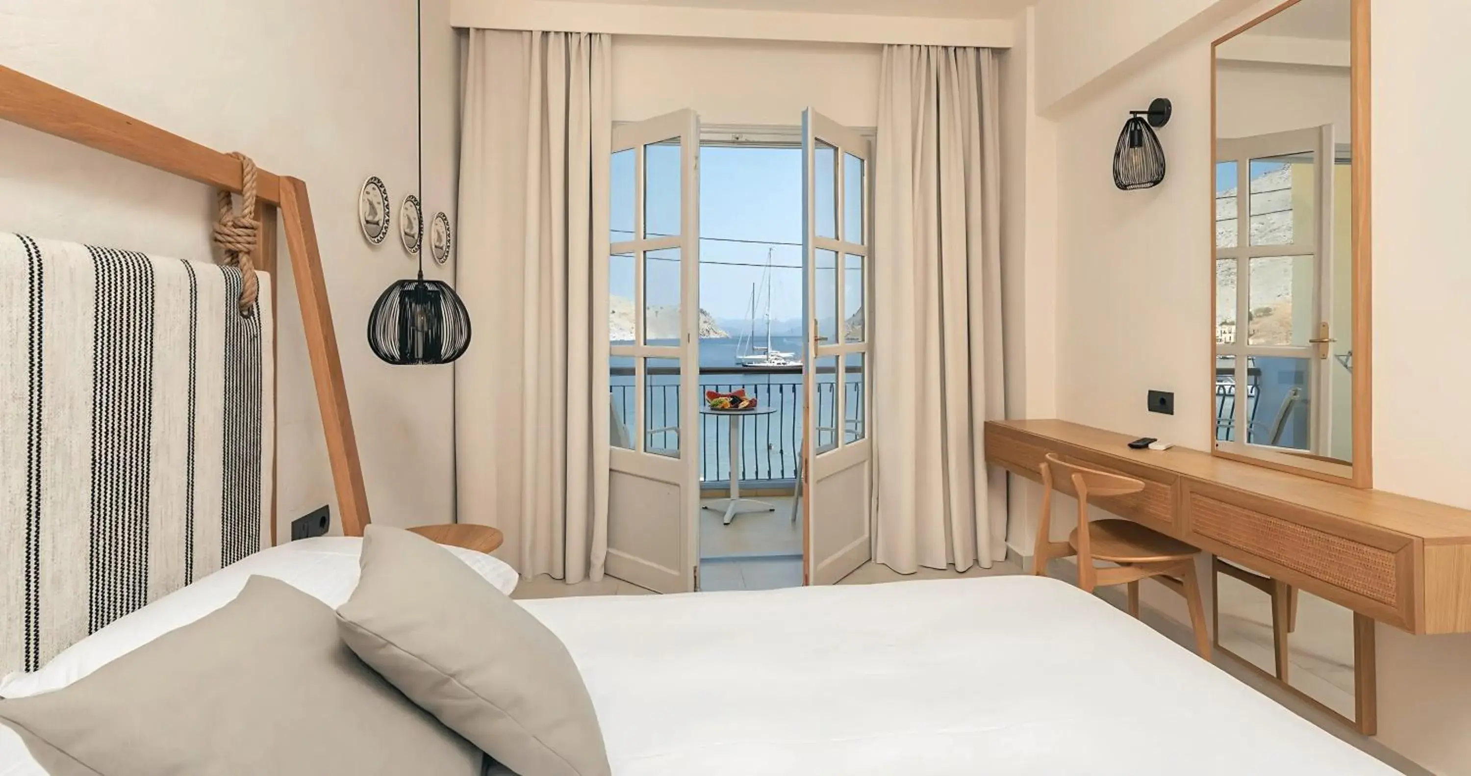 Double Room with Sea View in Pedi Beach Hotel Double Room with Sea View in Pedi Beach Hotel