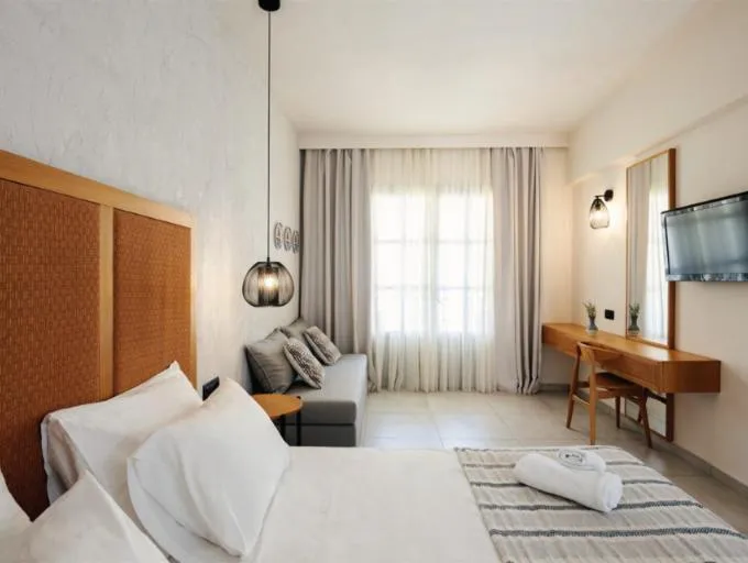 Bed in Pedi Beach Hotel