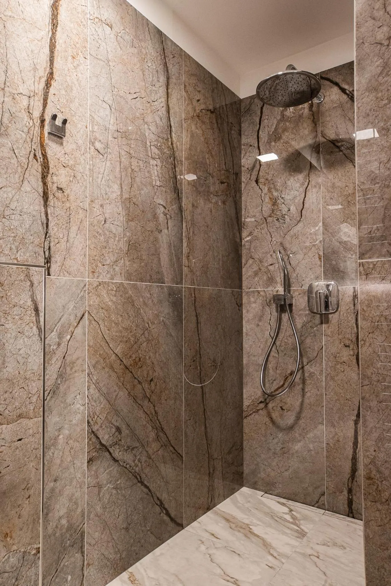 Shower in Hotel Pod Zamkem