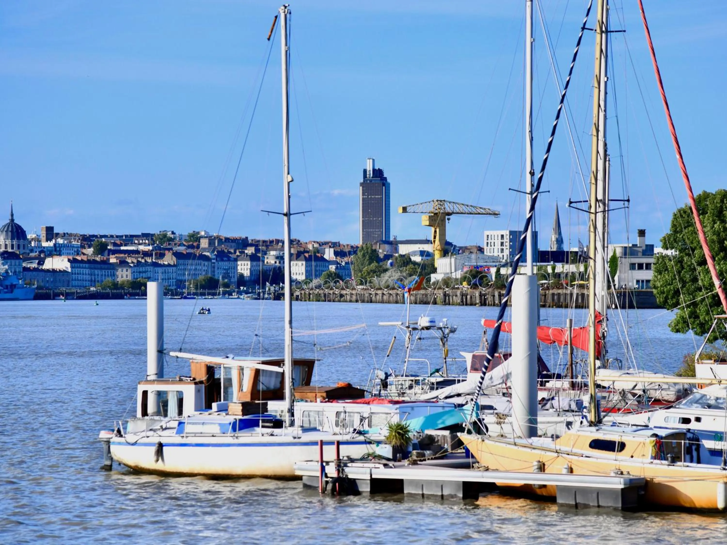 Location in ibis Styles Nantes Reze Aéroport