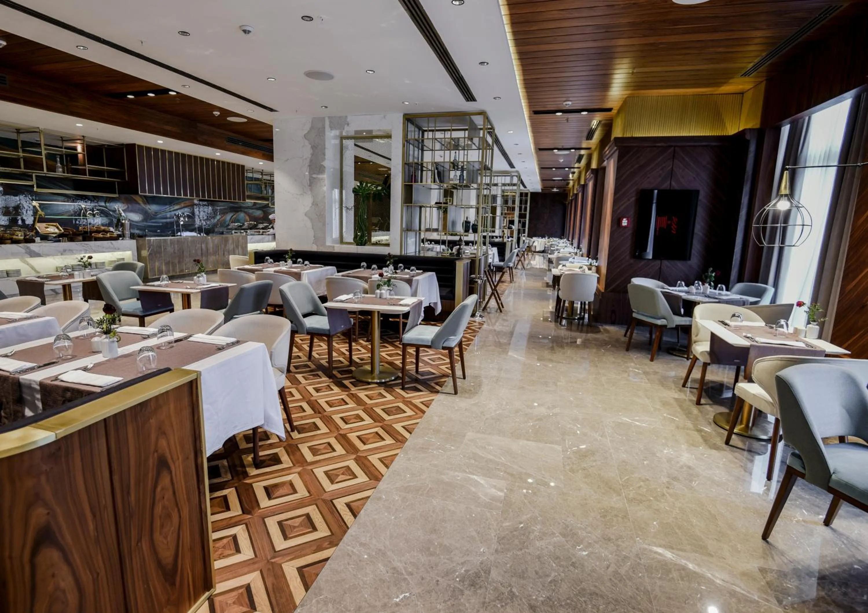 Restaurant/places to eat in Rocks Hotel & Casino