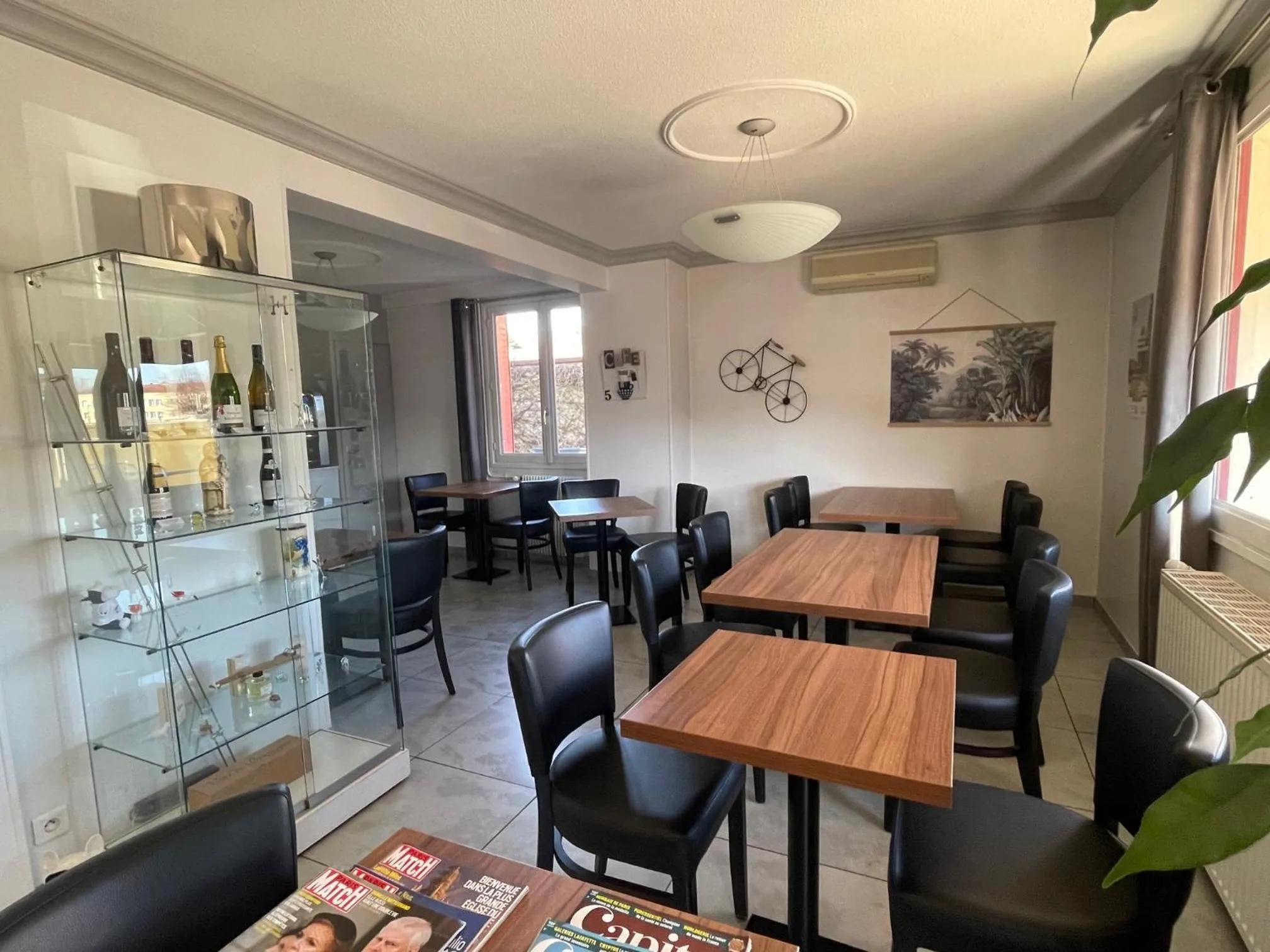 Breakfast in "Contact Hôtel" Le Saint Rémy - Chalon Sud