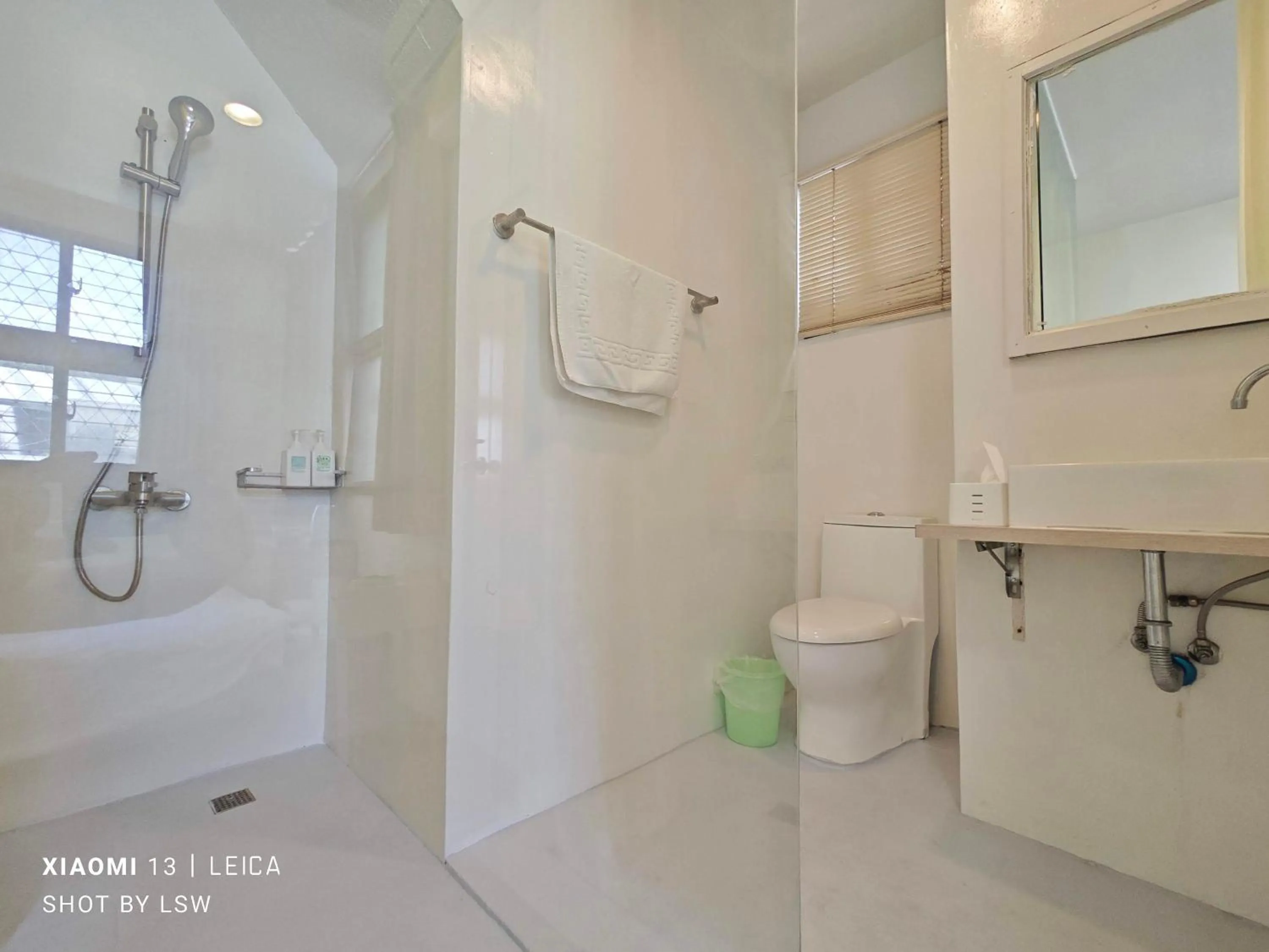 Bathroom in Honey House Tainan