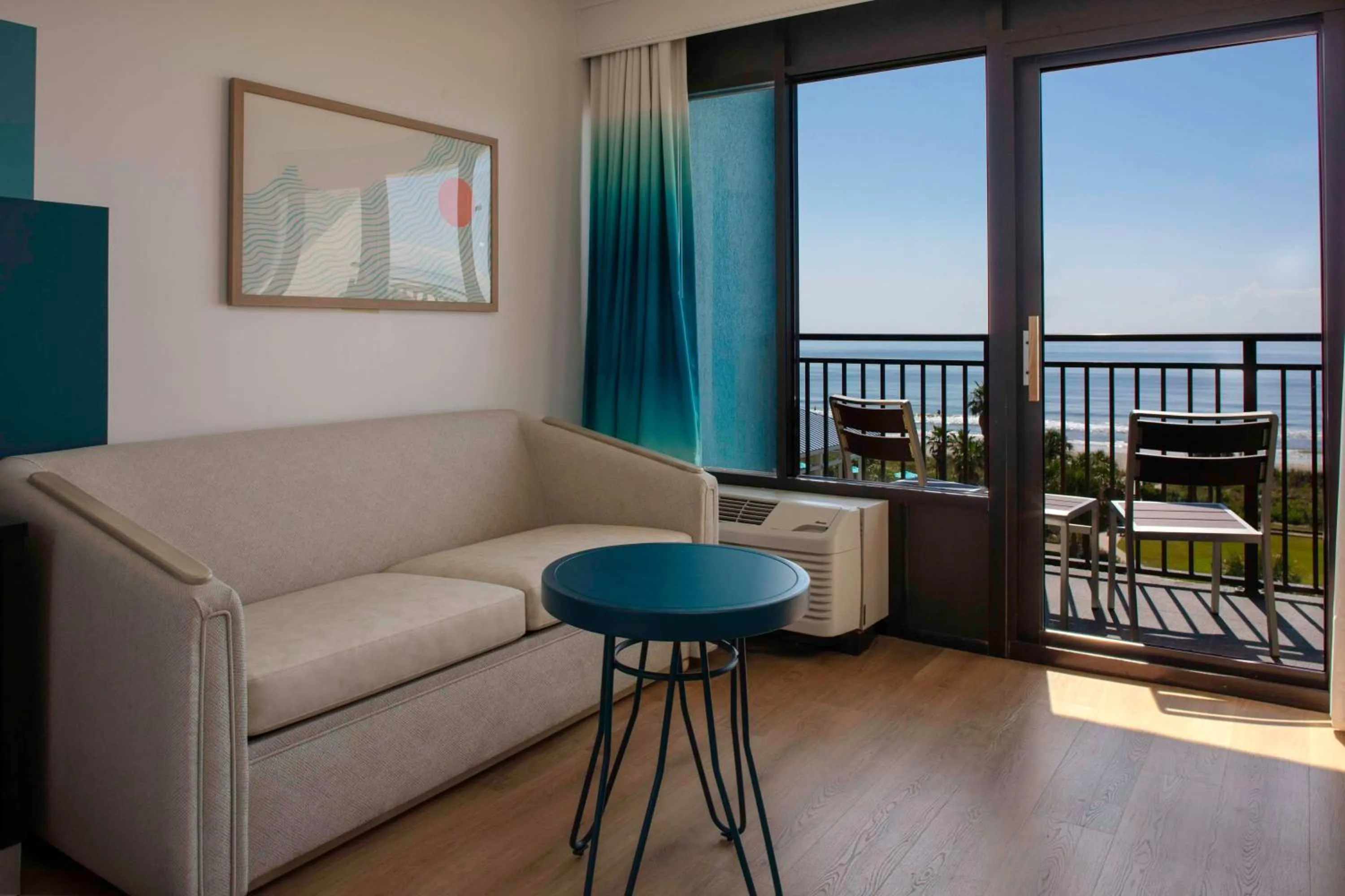 Living room in DoubleTree Resort by Hilton Myrtle Beach Oceanfront