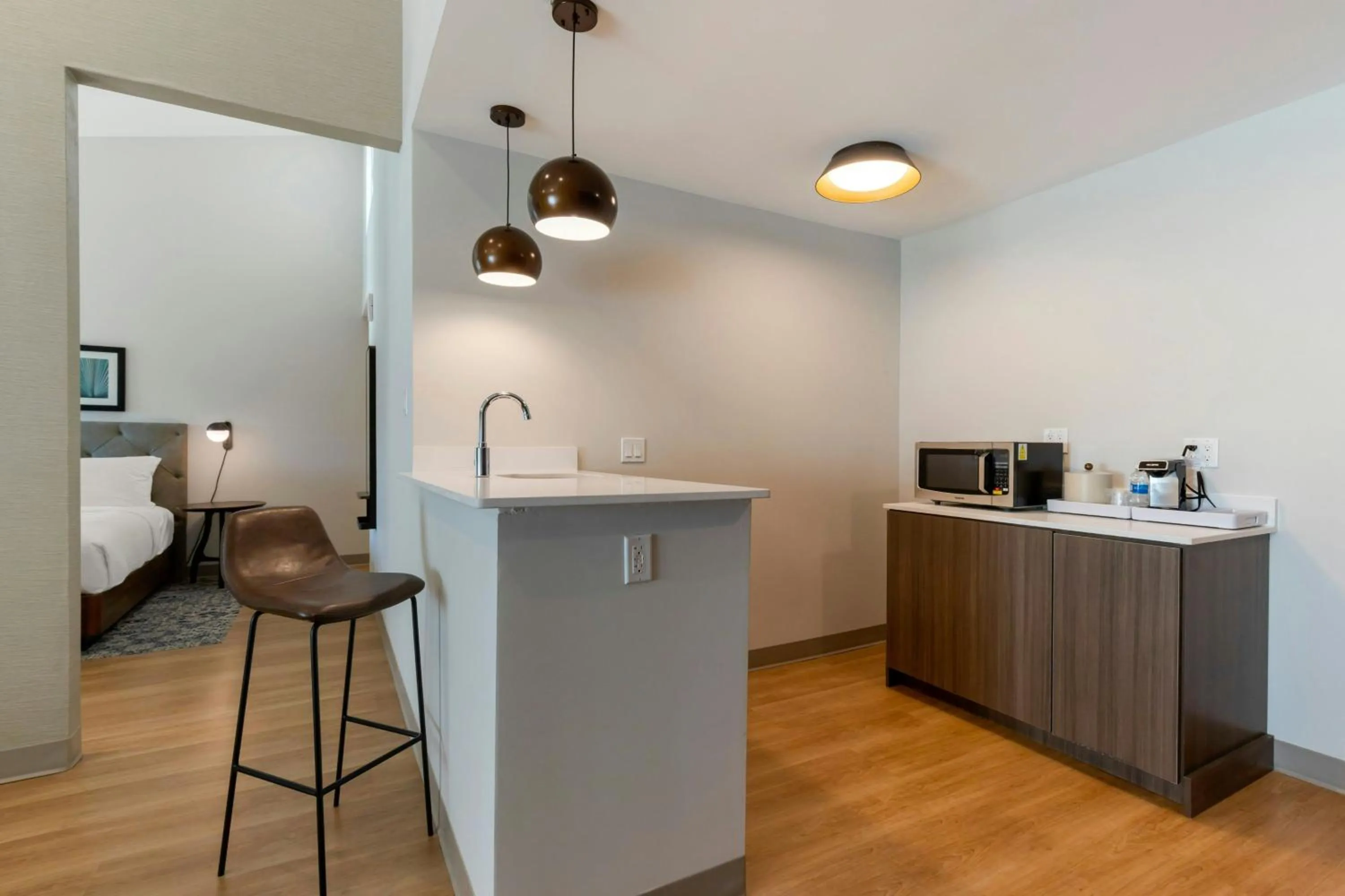 Lounge or bar in Four Points by Sheraton Myrtle Beach