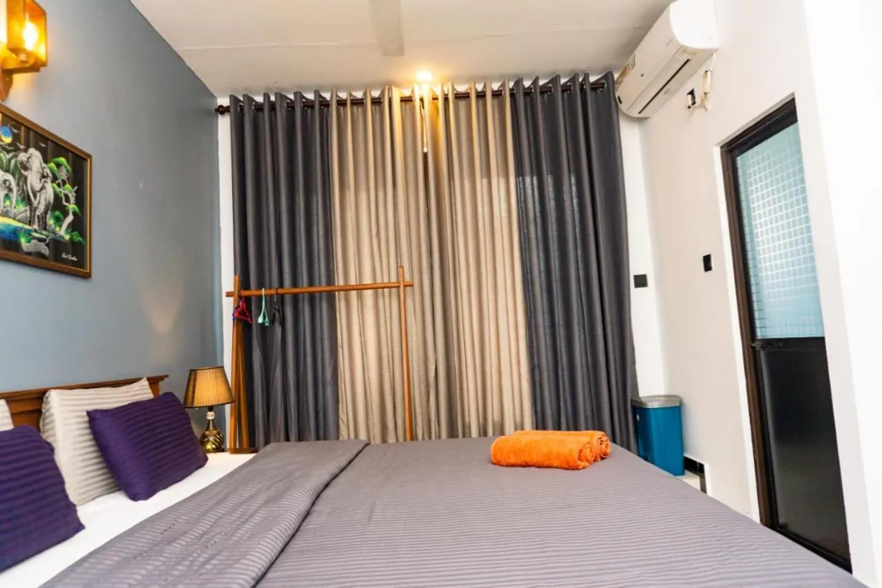 Bed in Surf Lavender