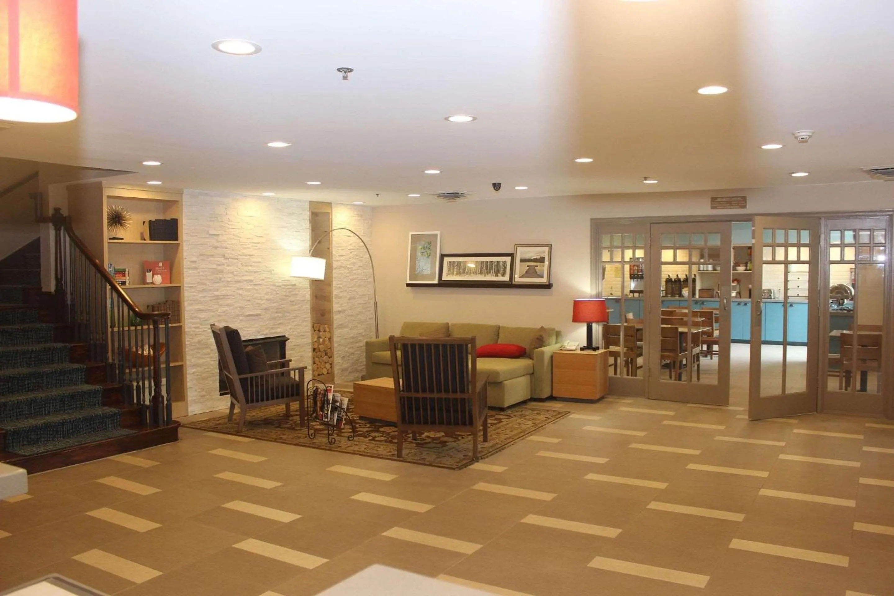 Lobby or reception in Country Inn & Suites by Radisson, Nashville, TN