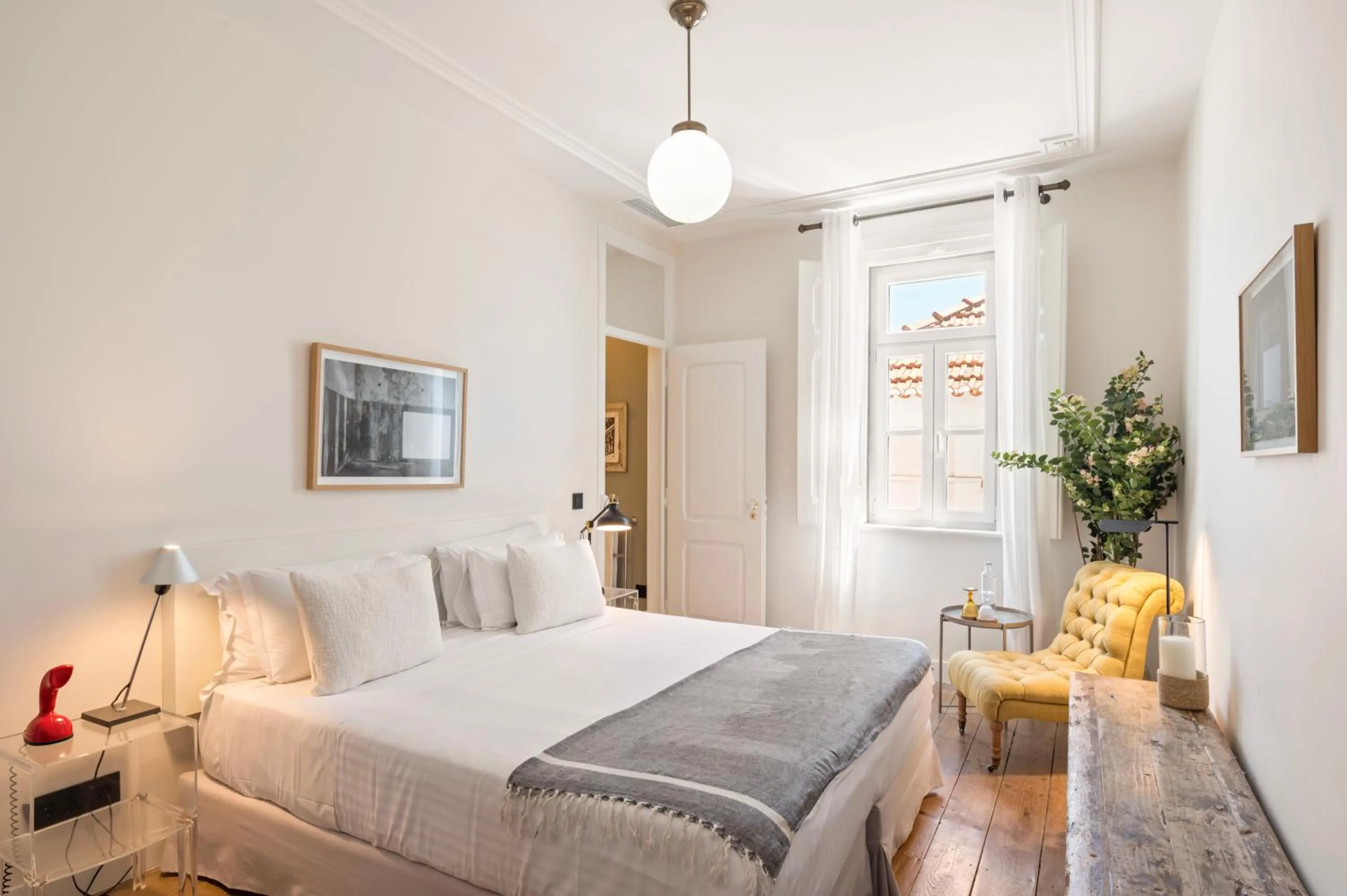 Decorative detail, Bed in Casa das Janelas com Vista
