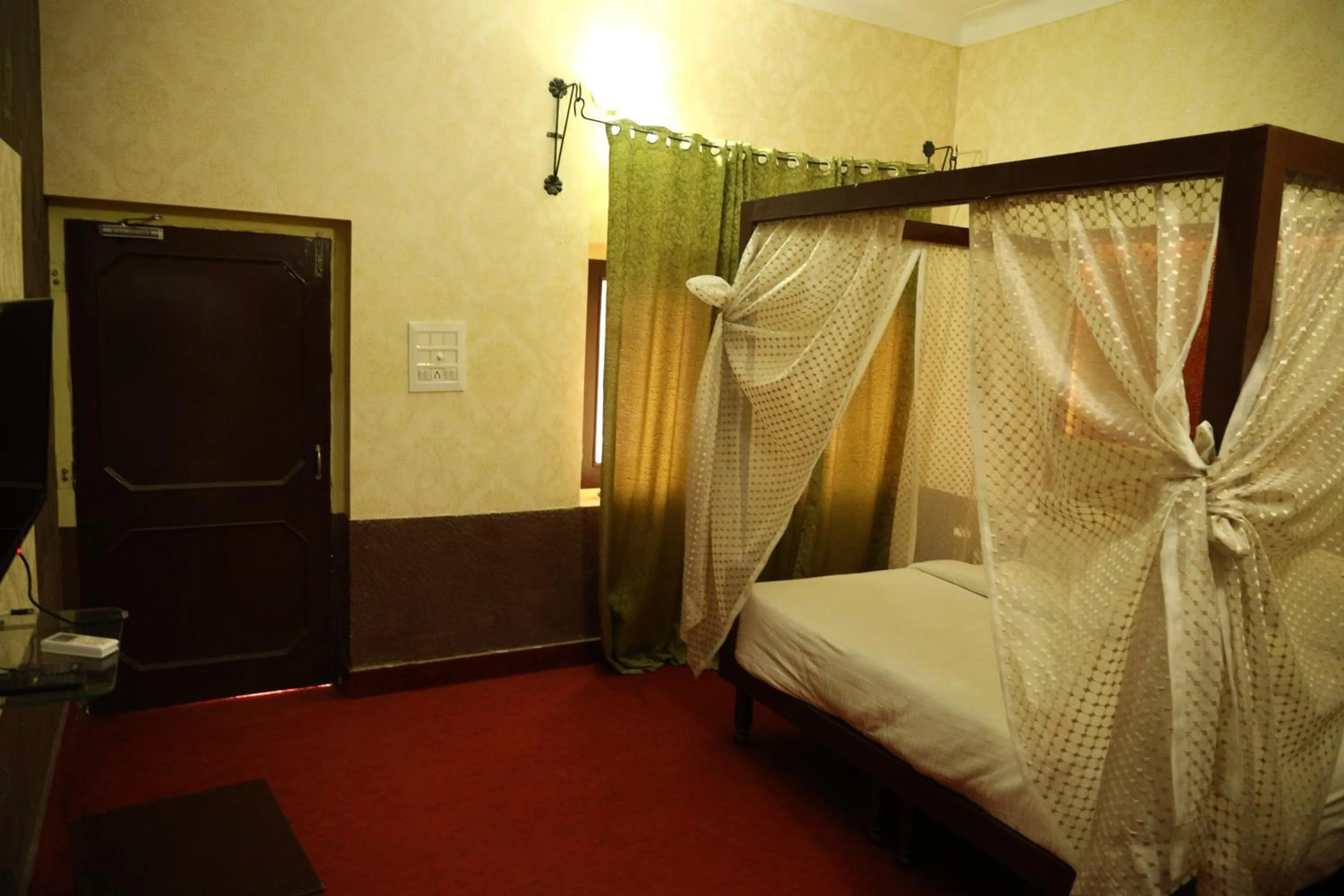 Bedroom, Bed in Thar Exotica Hotel & Resorts In Bikaner