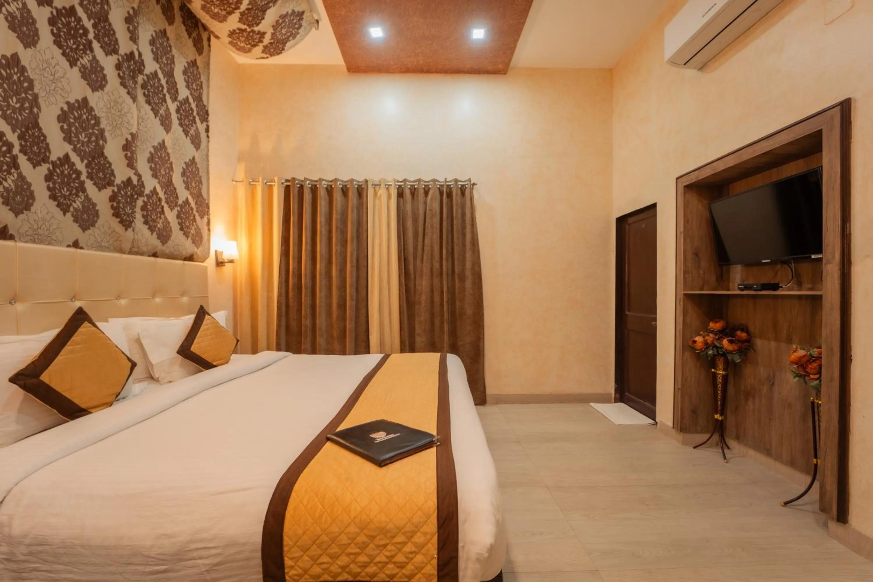 Bed in Thar Exotica Hotel & Resorts In Bikaner