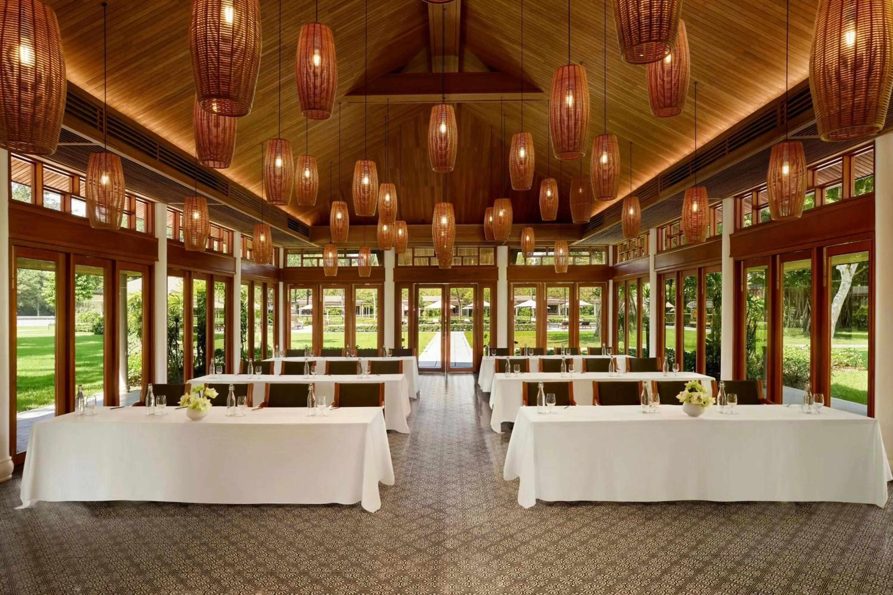 Restaurant/places to eat in Legacy Mekong, Can Tho, Autograph Collection