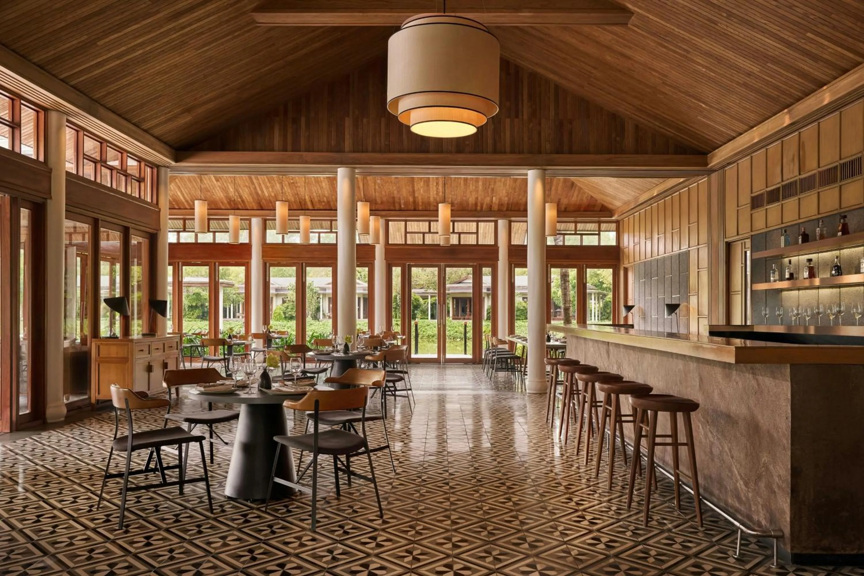 Restaurant/places to eat in Legacy Mekong, Can Tho, Autograph Collection