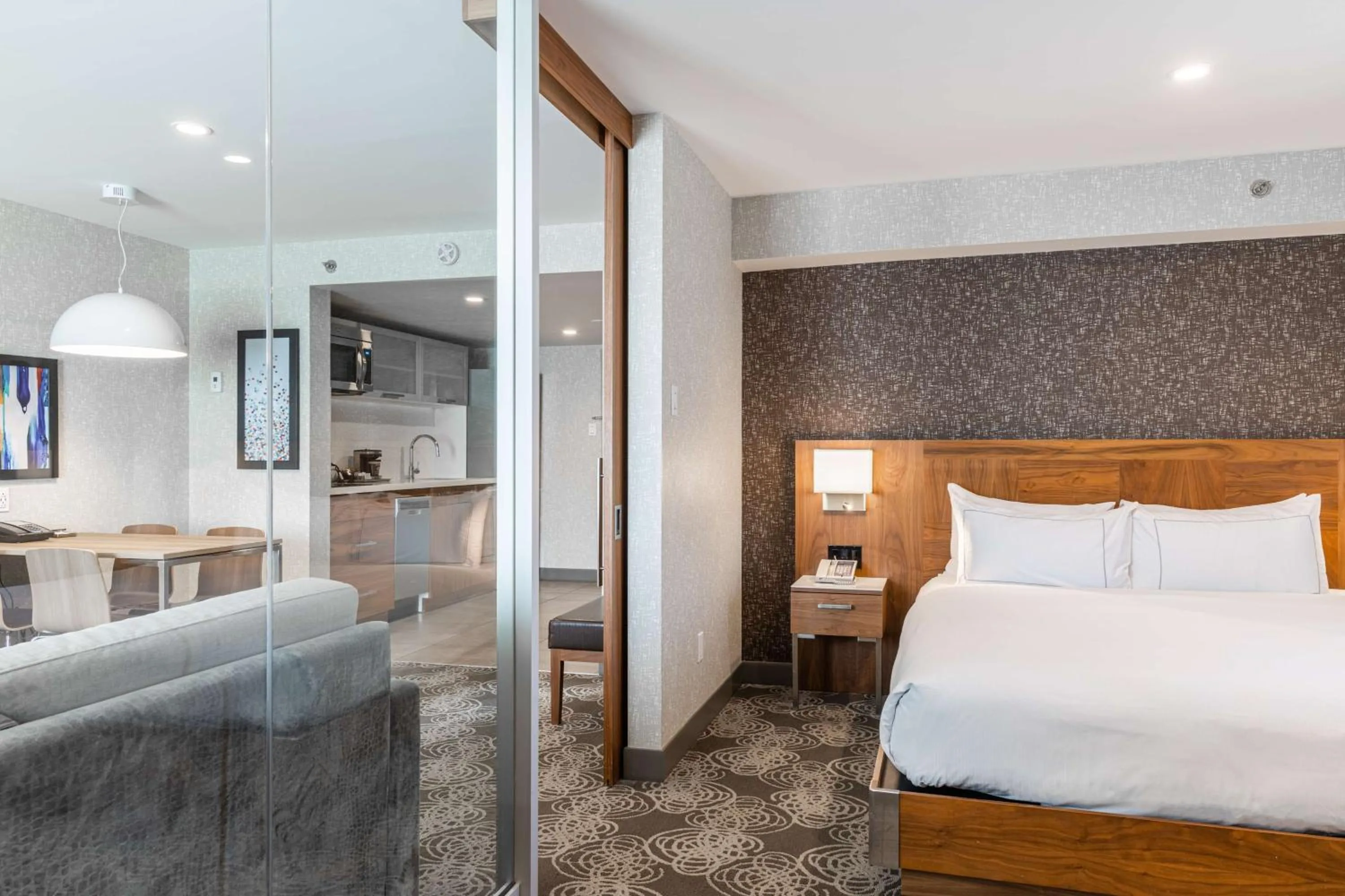 Bed in Hilton Montreal/Laval