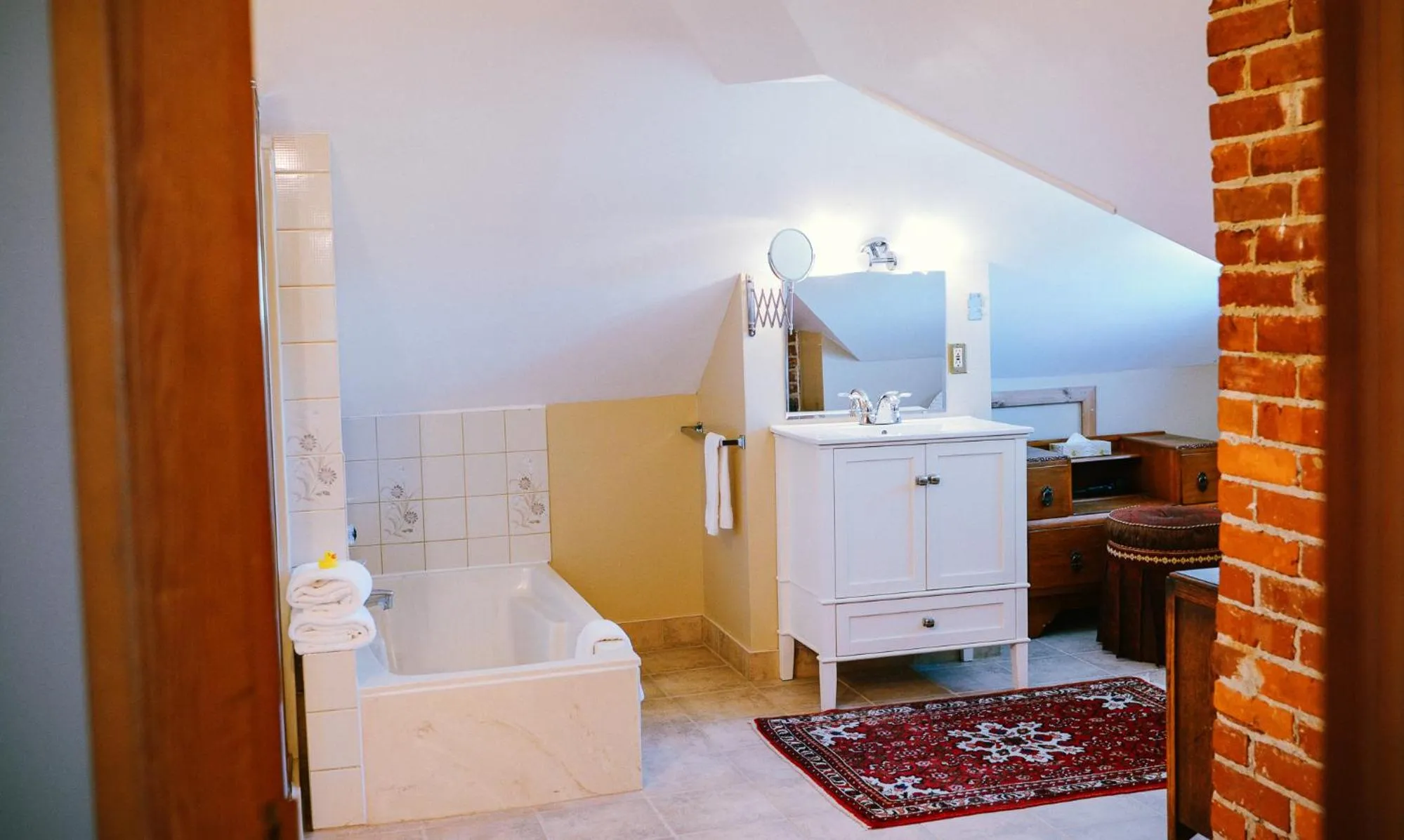 Dashwood Manor Seaside Bed & Breakfast