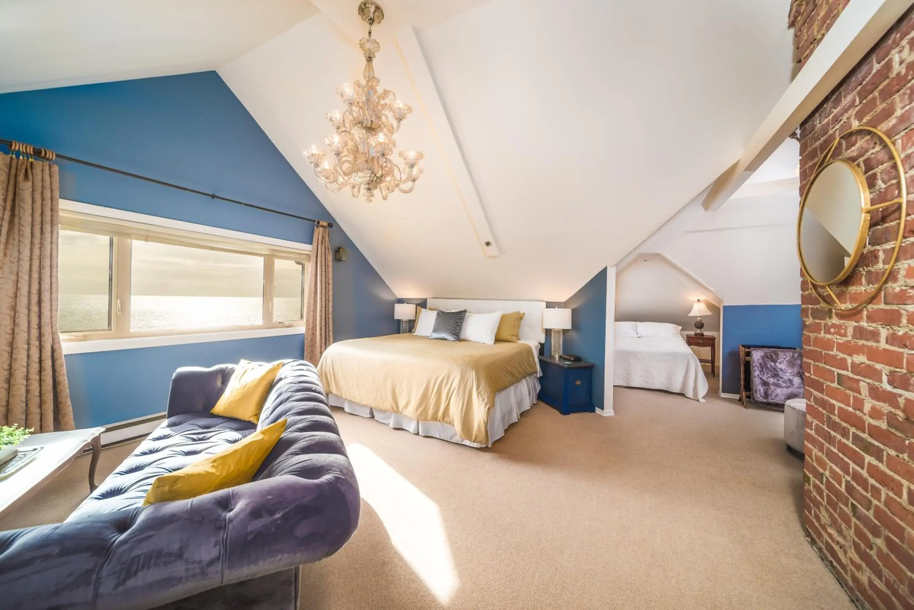 Camelot in Dashwood Manor Seaside Bed & Breakfast Camelot in Dashwood Manor Seaside Bed & Breakfast