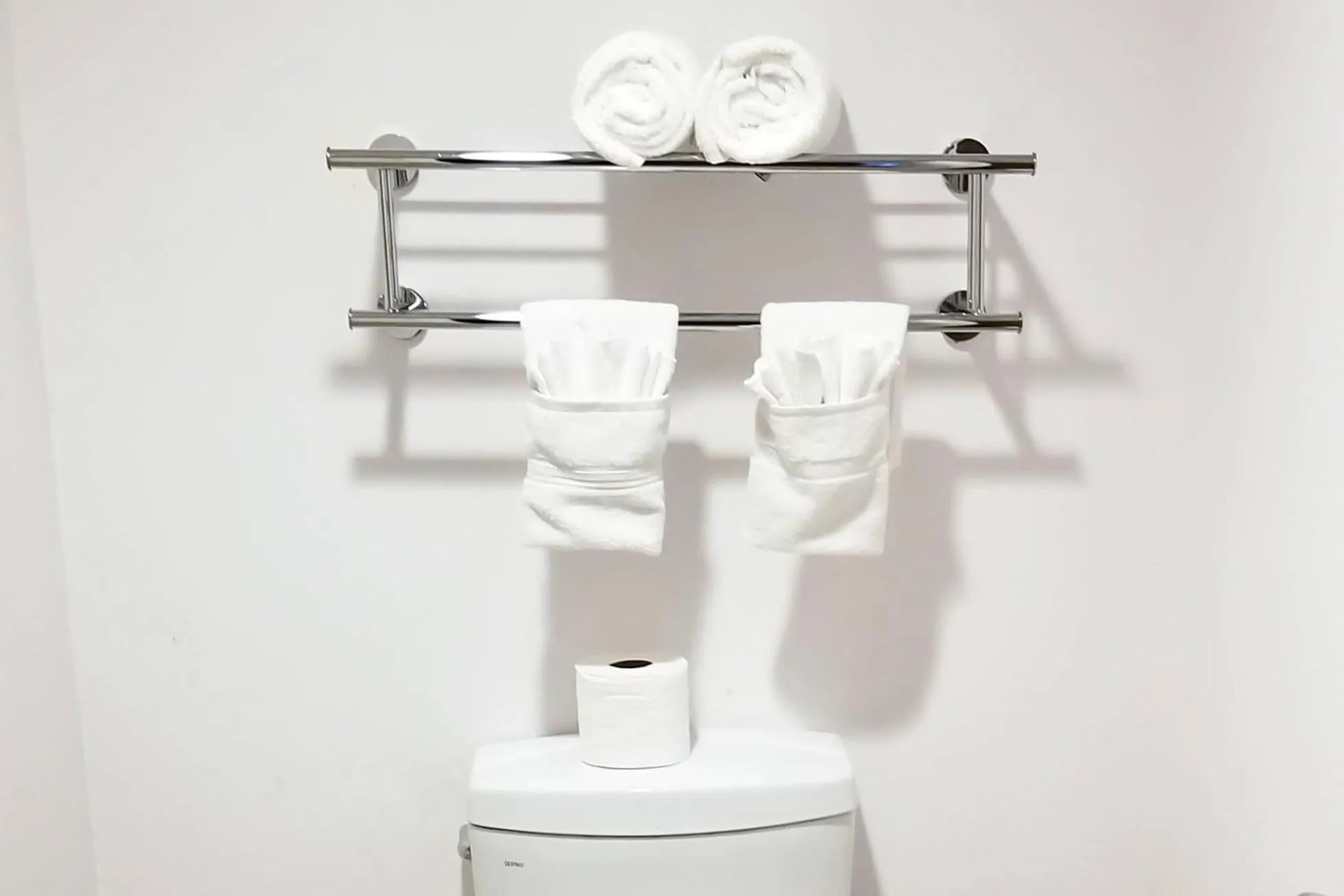 Bedroom in Quality Inn Long Beach - Signal Hill