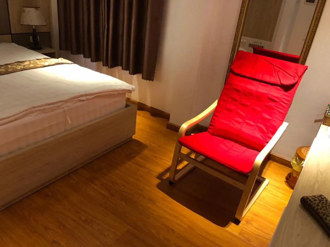 Bed in Phi Long Hotel