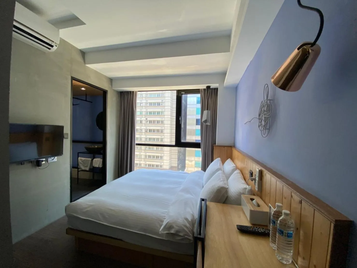 Bed in Just Inn Xin Yi 正旅館 信義