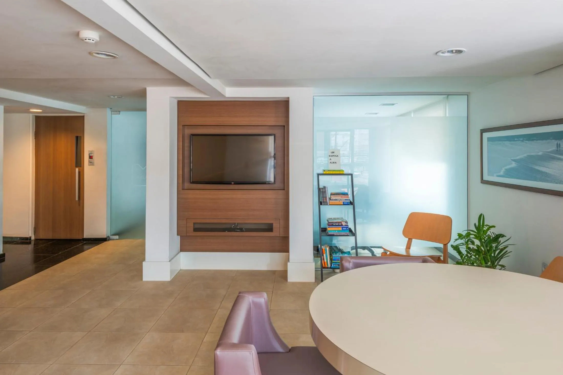 TV and multimedia in Hotel Melo