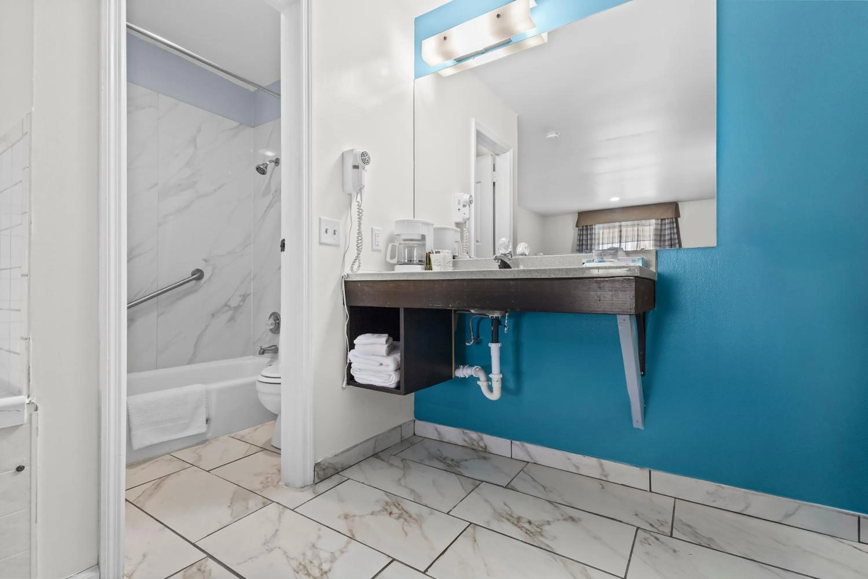 Bathroom in Capital O First Heritage Inn Rantoul IL I 57