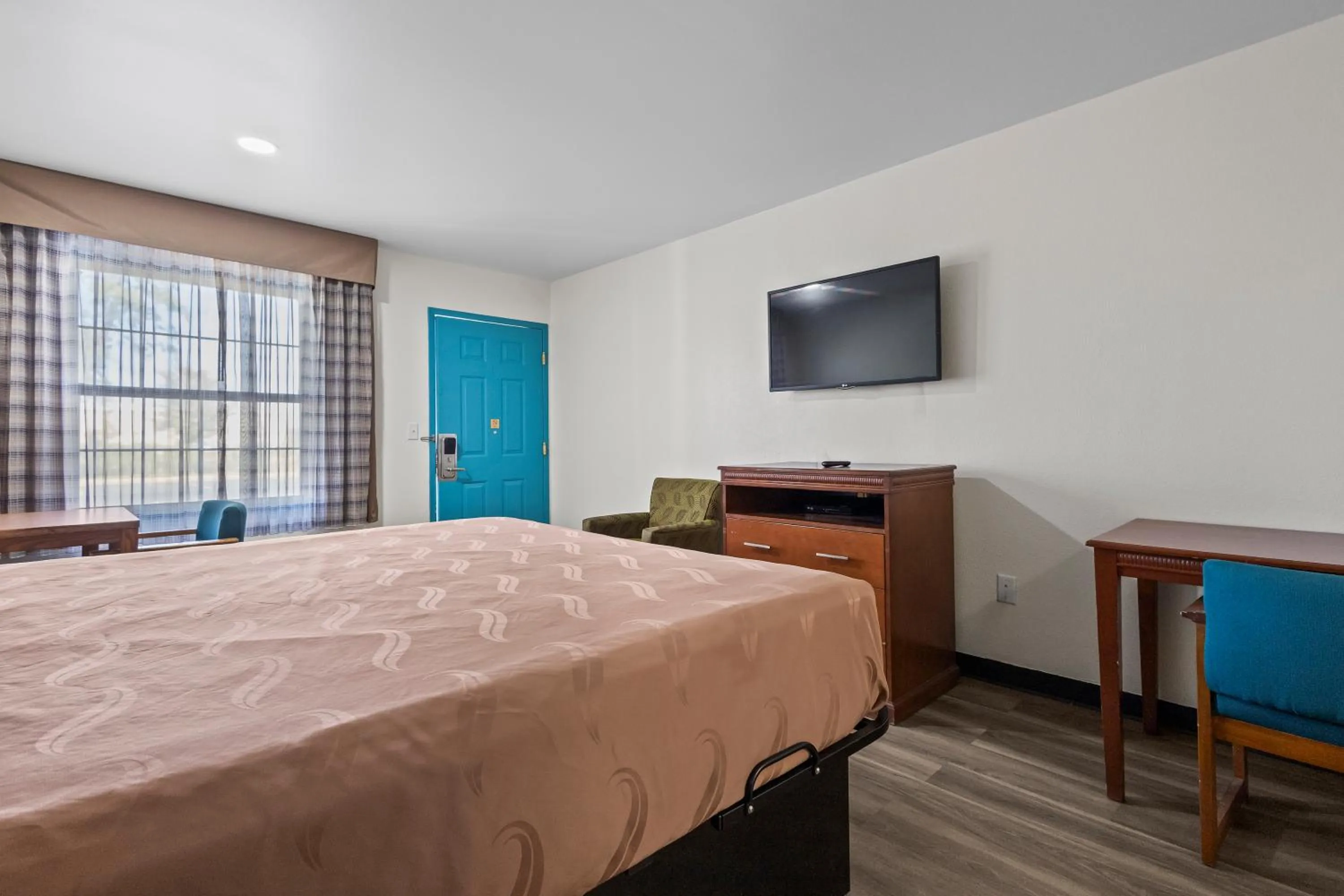 Bedroom, Bed in Capital O First Heritage Inn Rantoul IL I 57