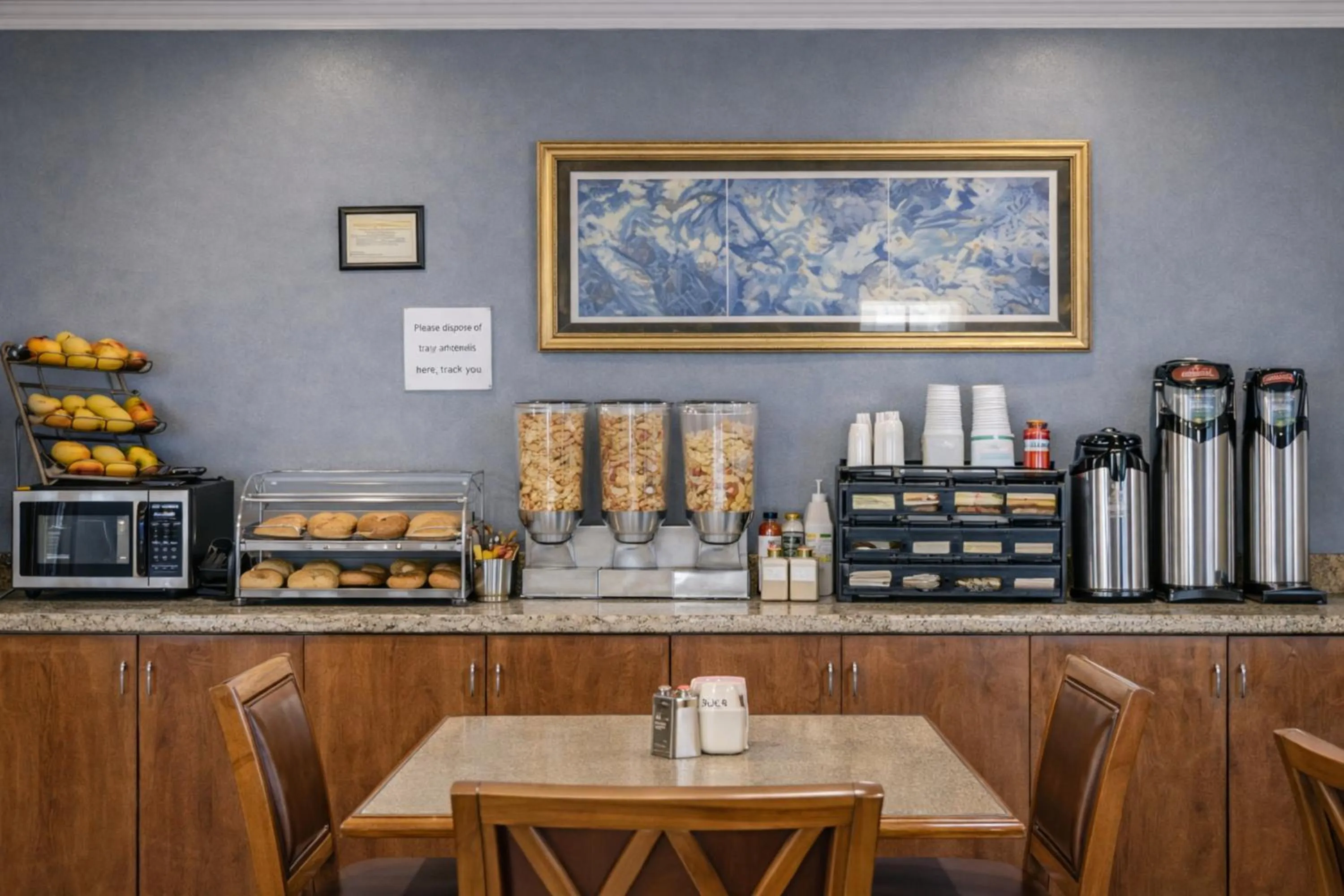 Breakfast in Capital O First Heritage Inn Rantoul IL I 57