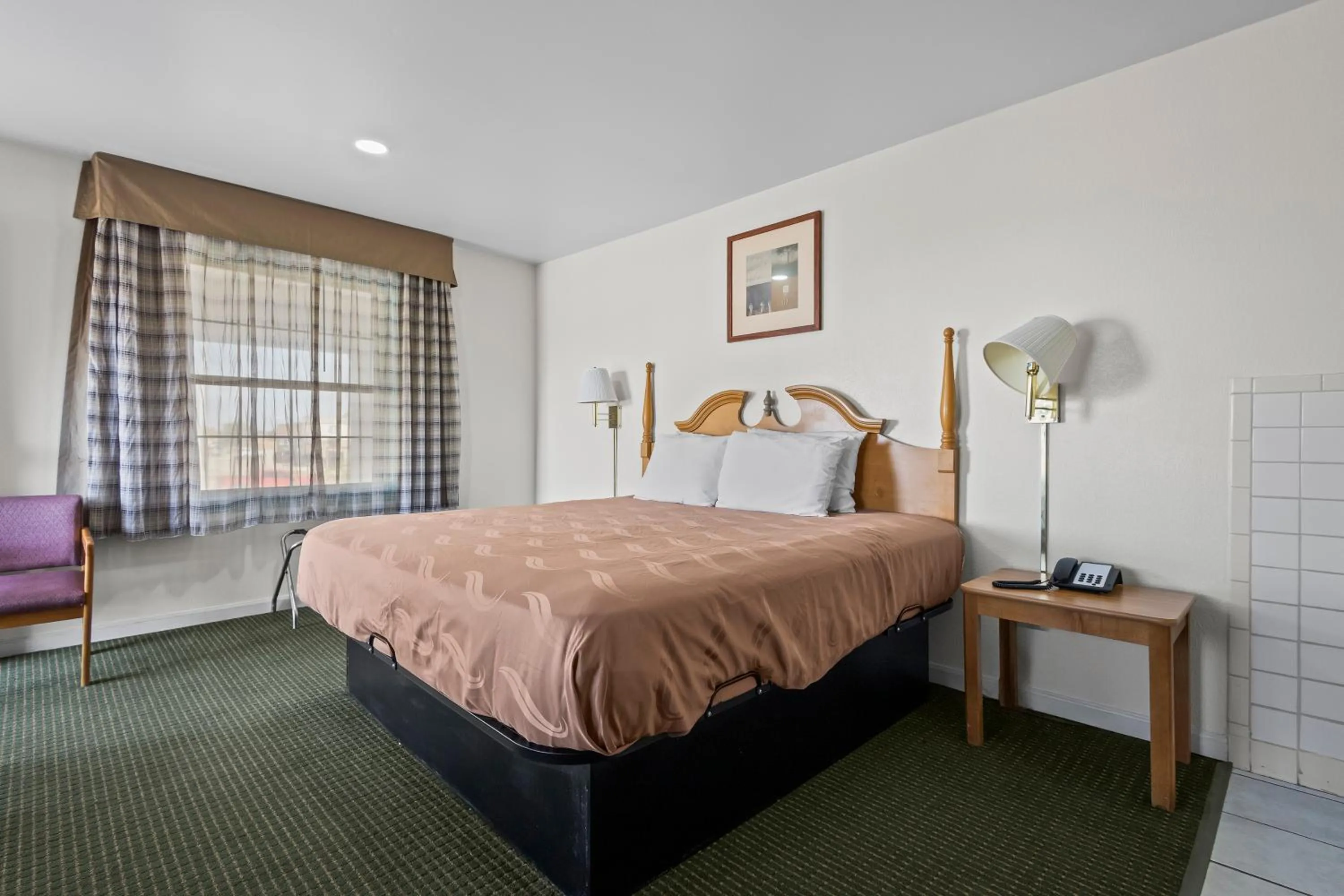 Bedroom, Bed in Capital O First Heritage Inn Rantoul IL I 57