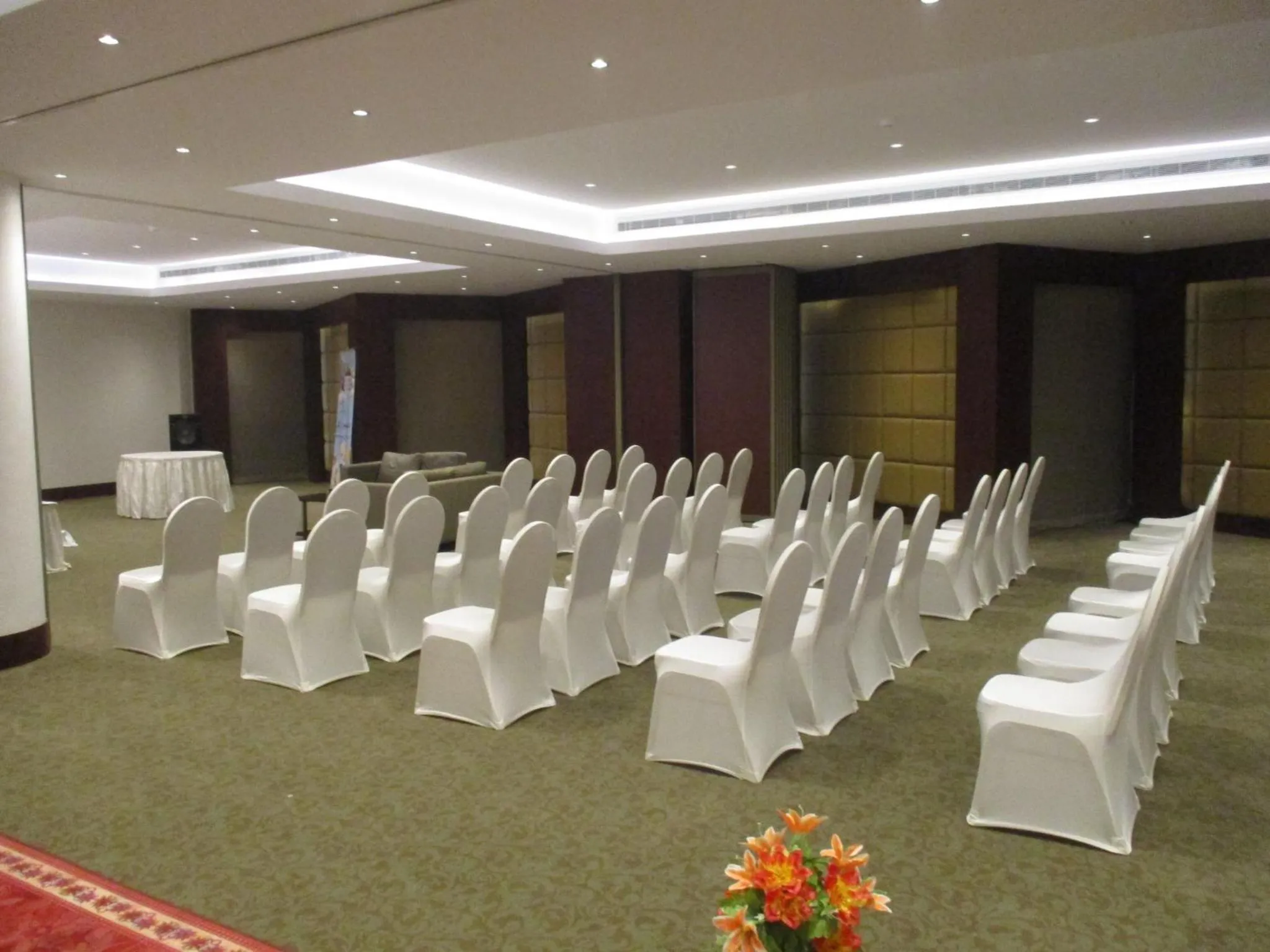 Banquet/Function facilities in Executives Hotel - Azizia