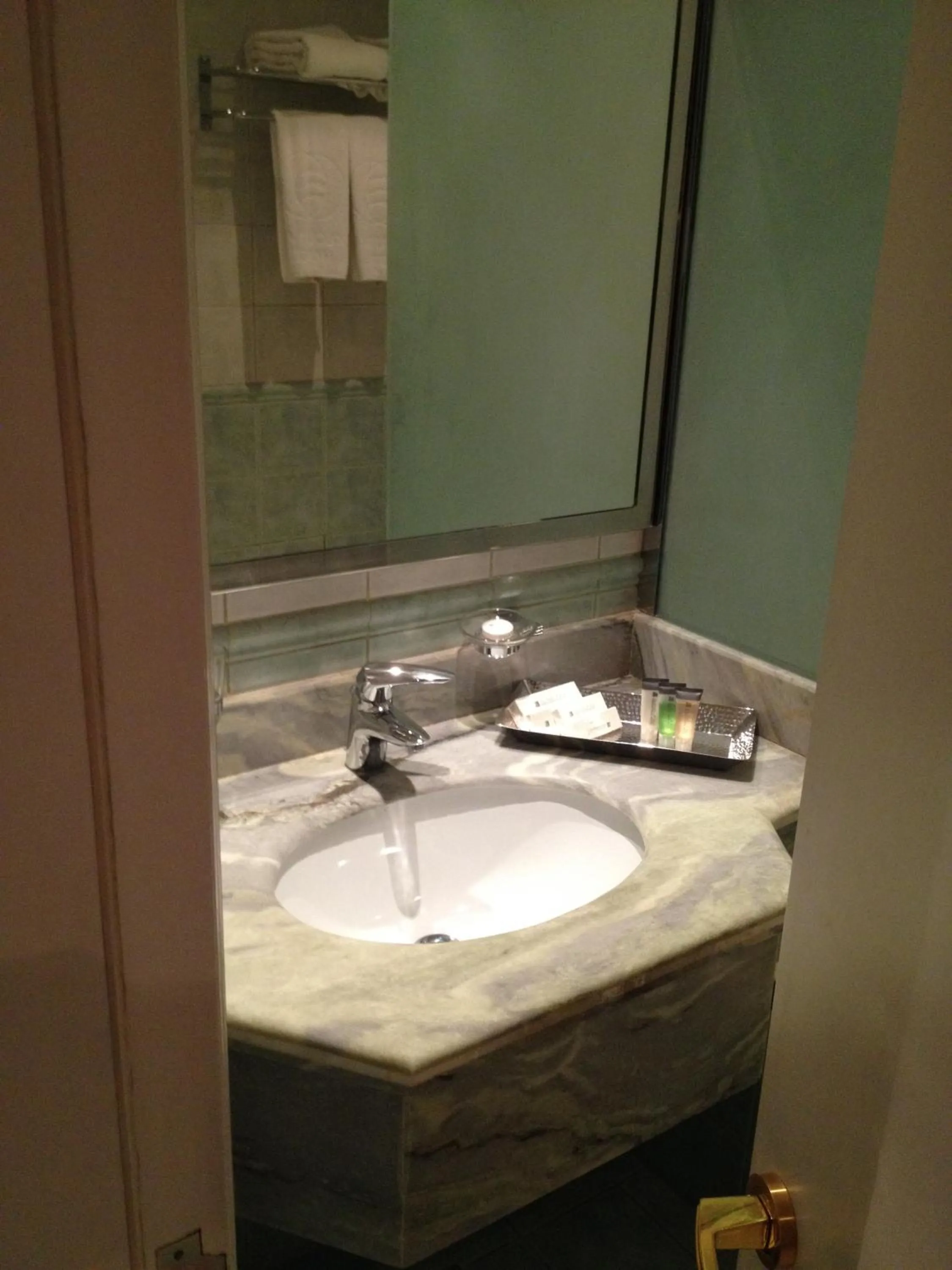 Bathroom in Executives Hotel - Azizia