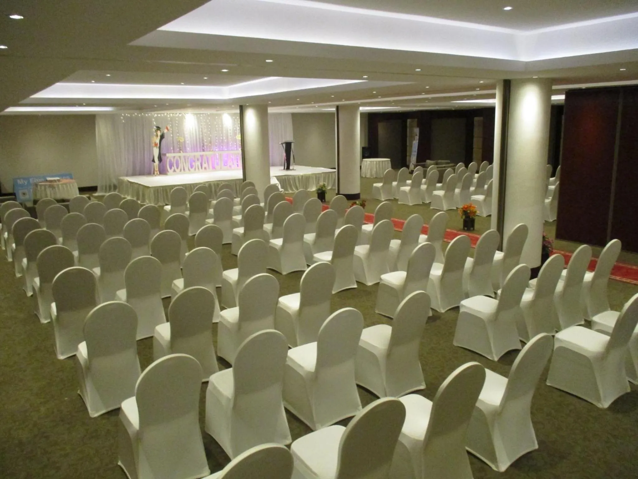 Banquet/Function facilities in Executives Hotel - Azizia