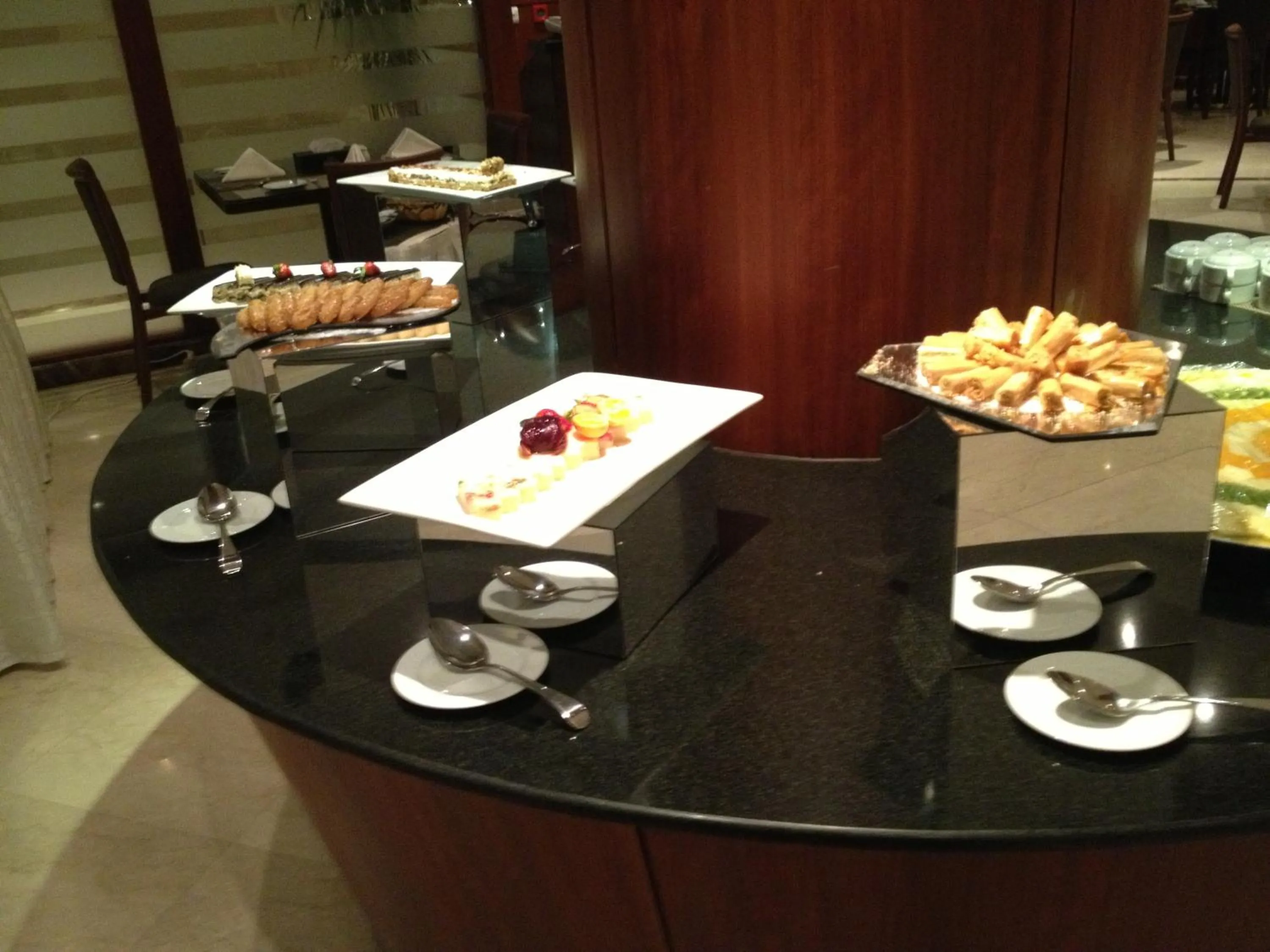 Restaurant/places to eat in Executives Hotel - Azizia