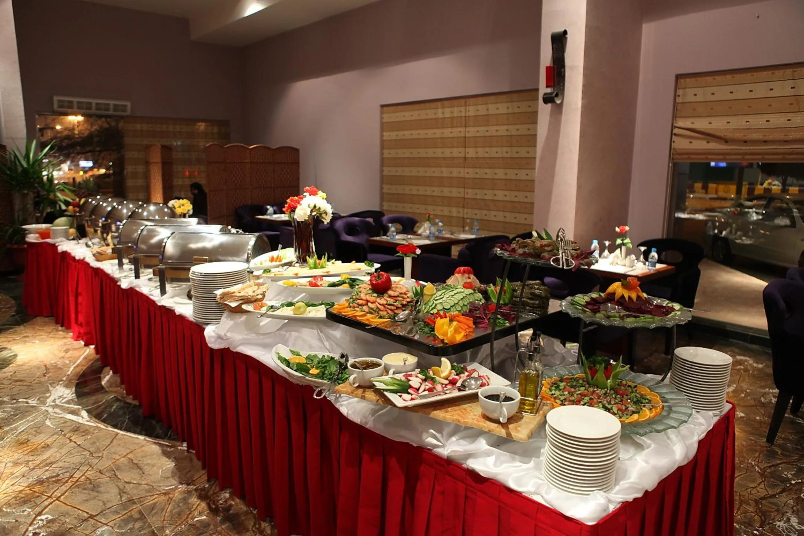 Restaurant/places to eat in Coral Olaya Hotel Riyadh