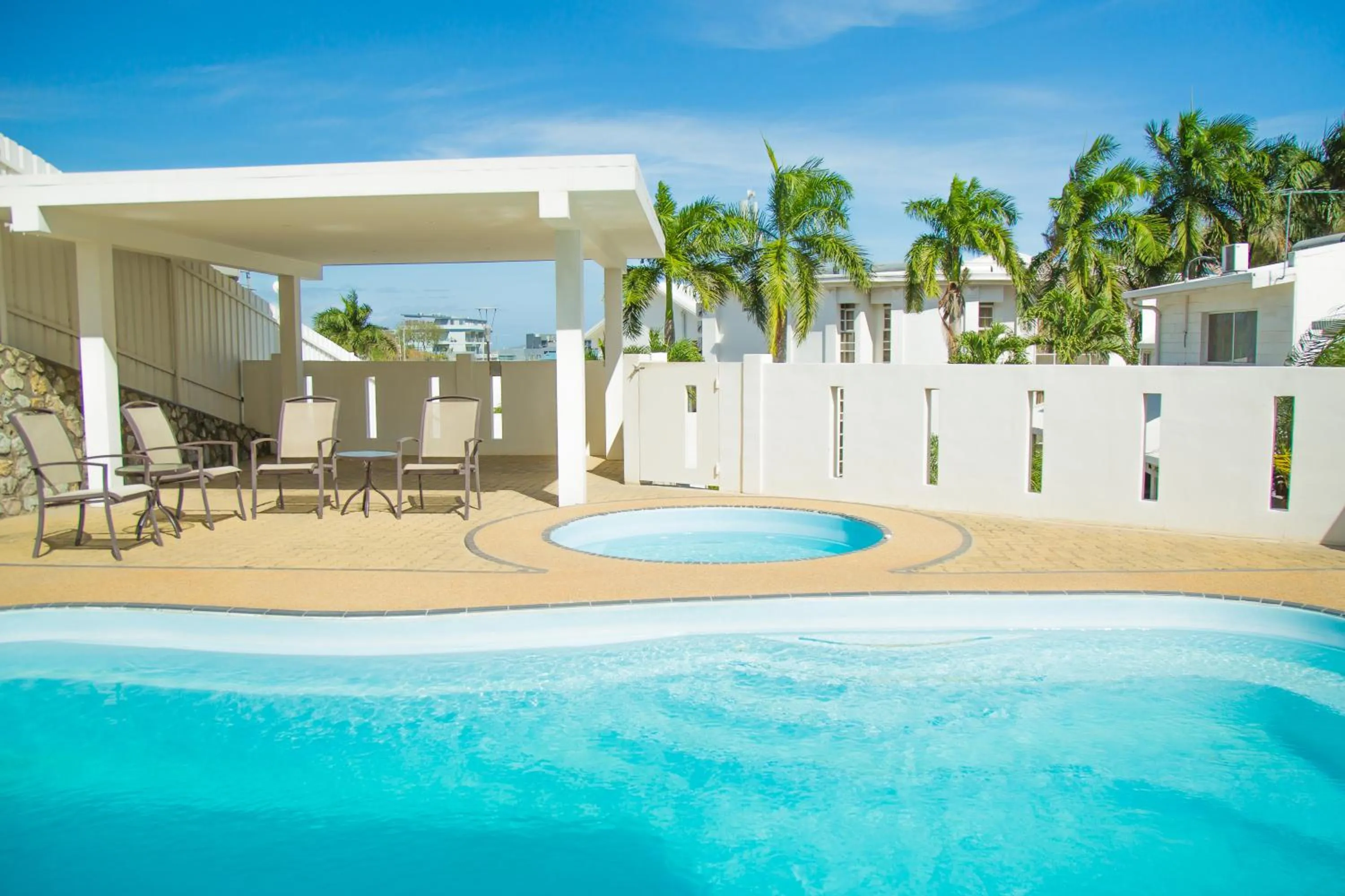 Patio in Lamana Hotel