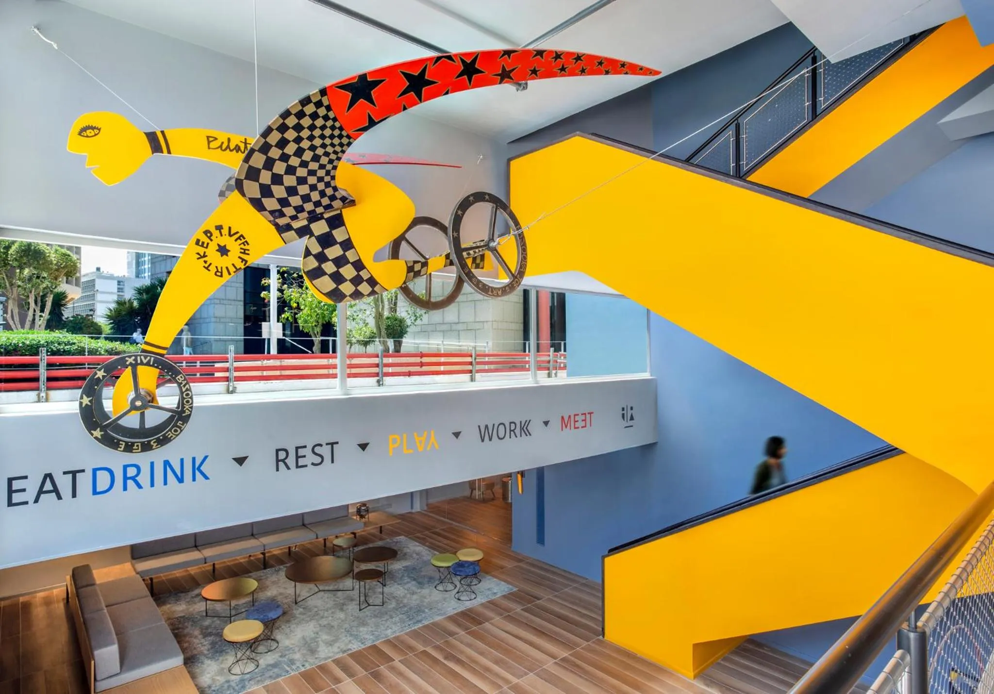 Lounge or bar in Link Hotel & Hub By Dan Hotels