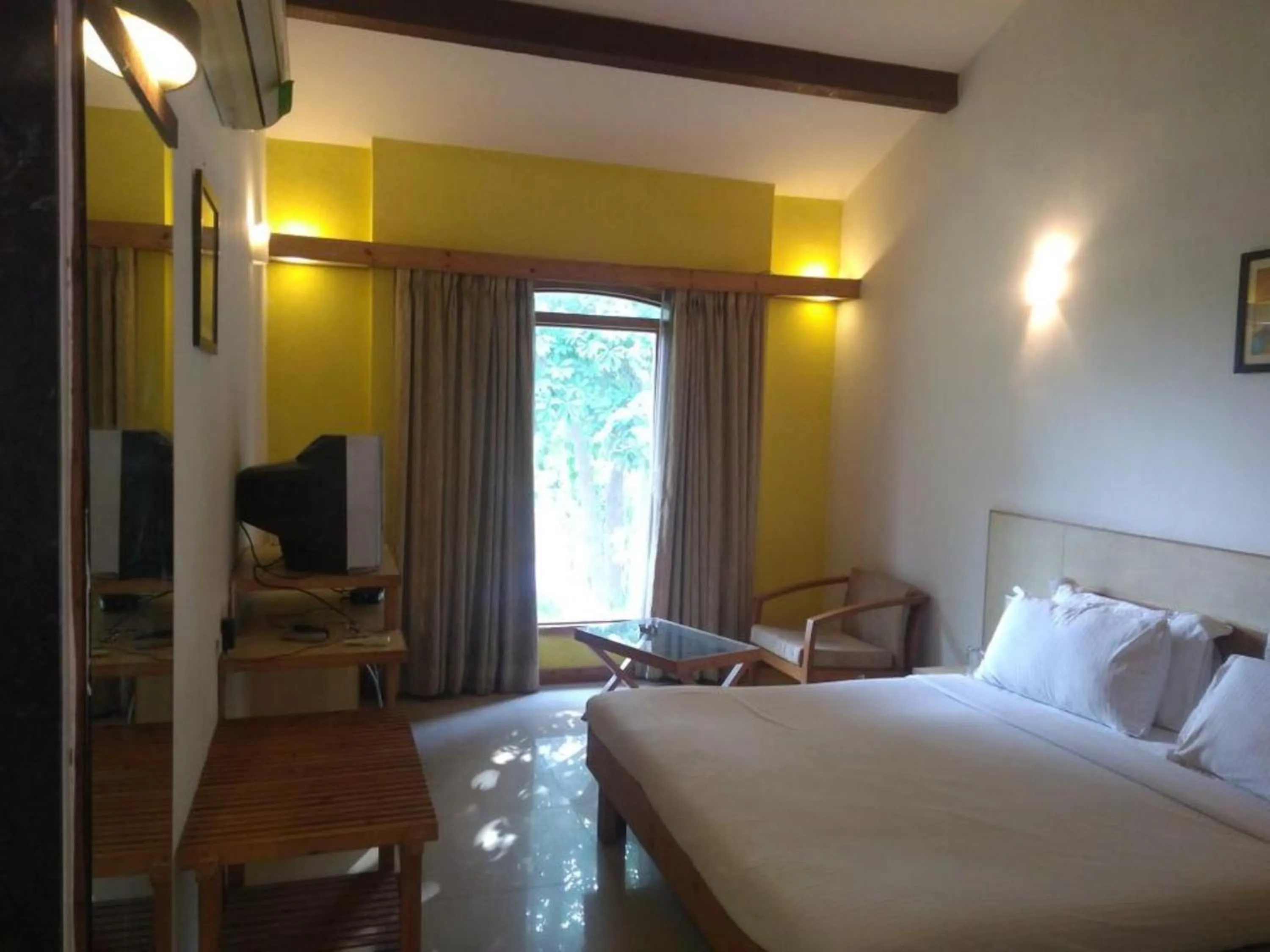 Cambay Sapphire, Gandhinagar