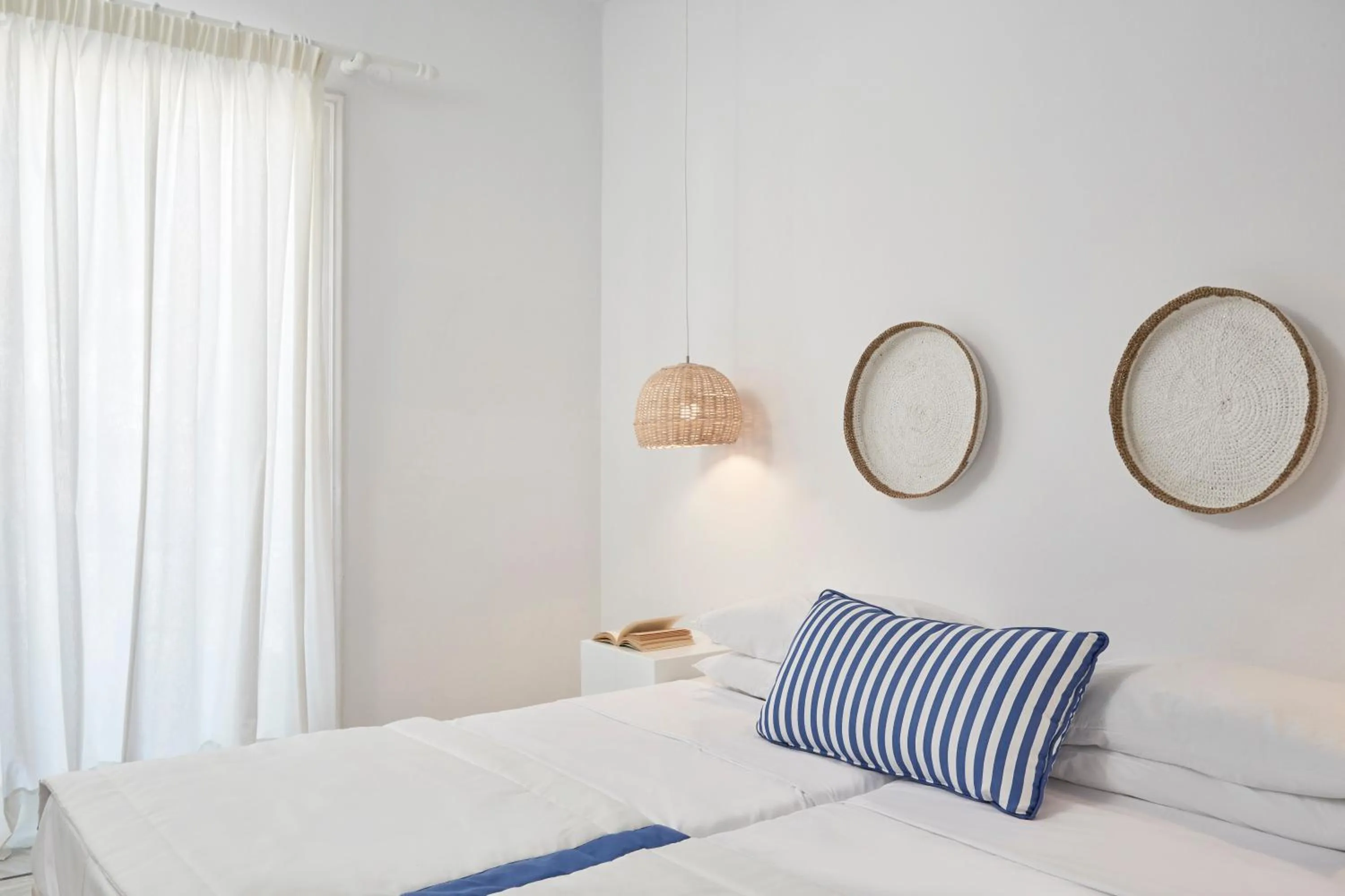 Double Room - Disability Access in Mr. and Mrs. White Tinos