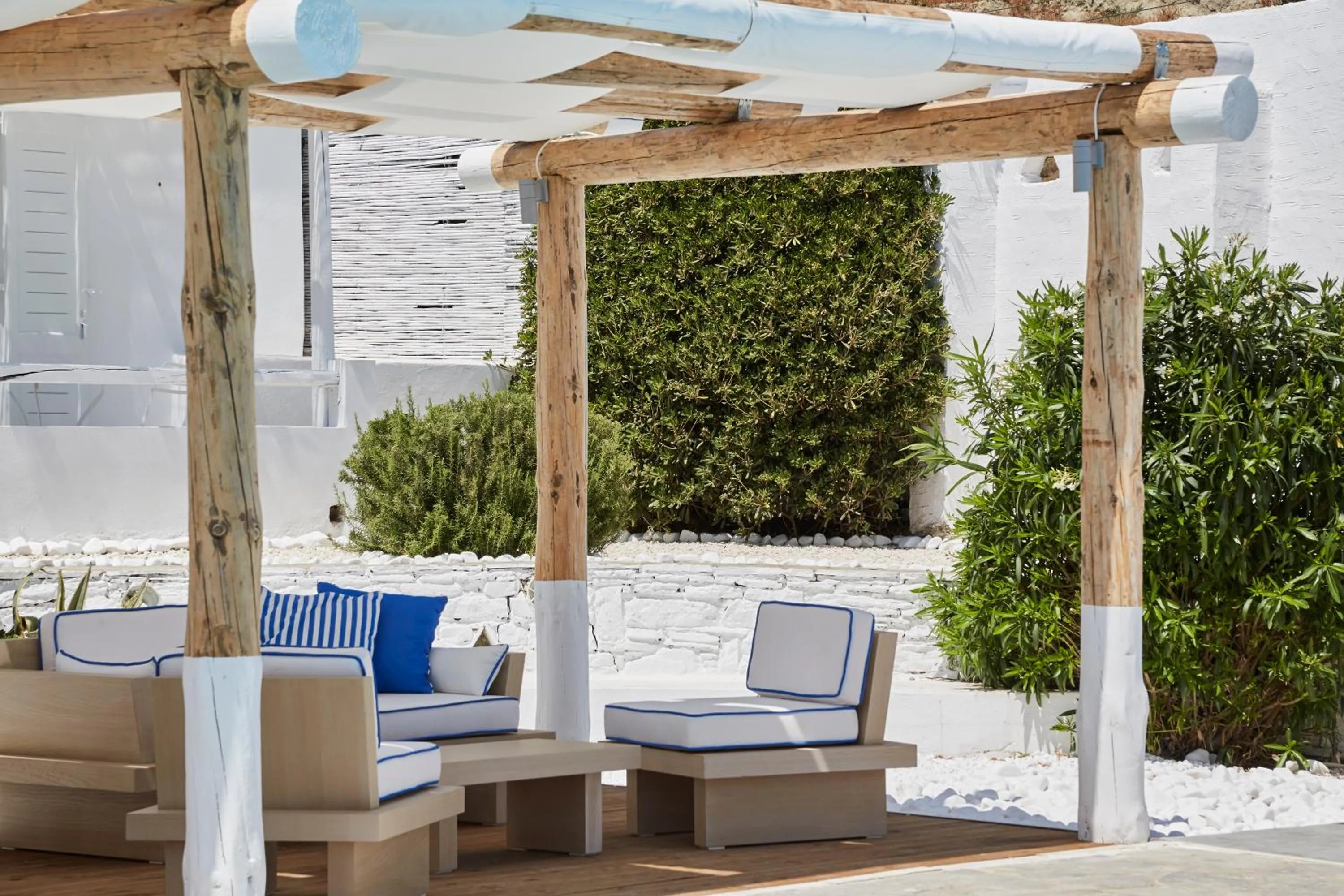 Property building in Mr. and Mrs. White Tinos