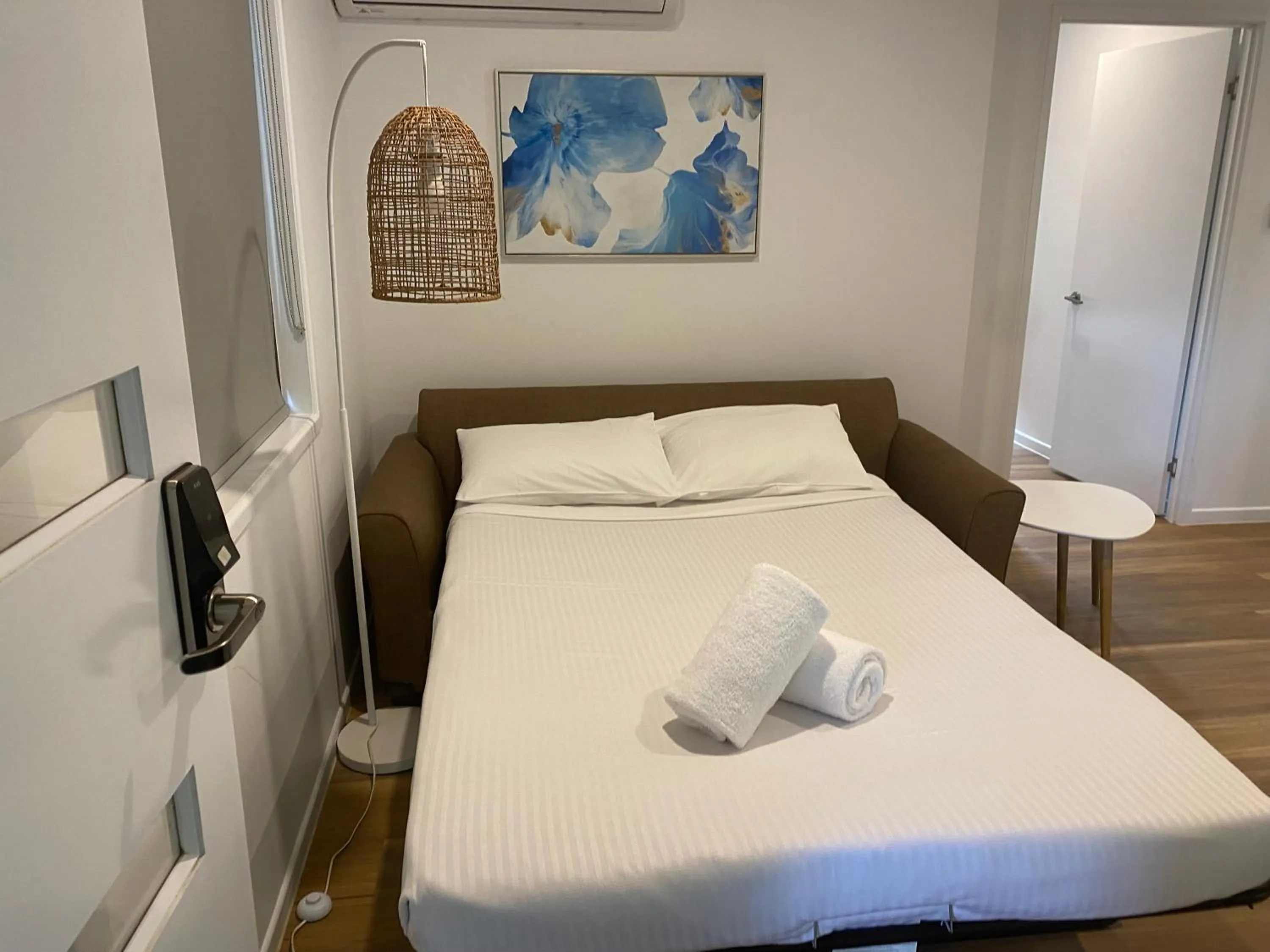 Bed in Clouds Mapleton