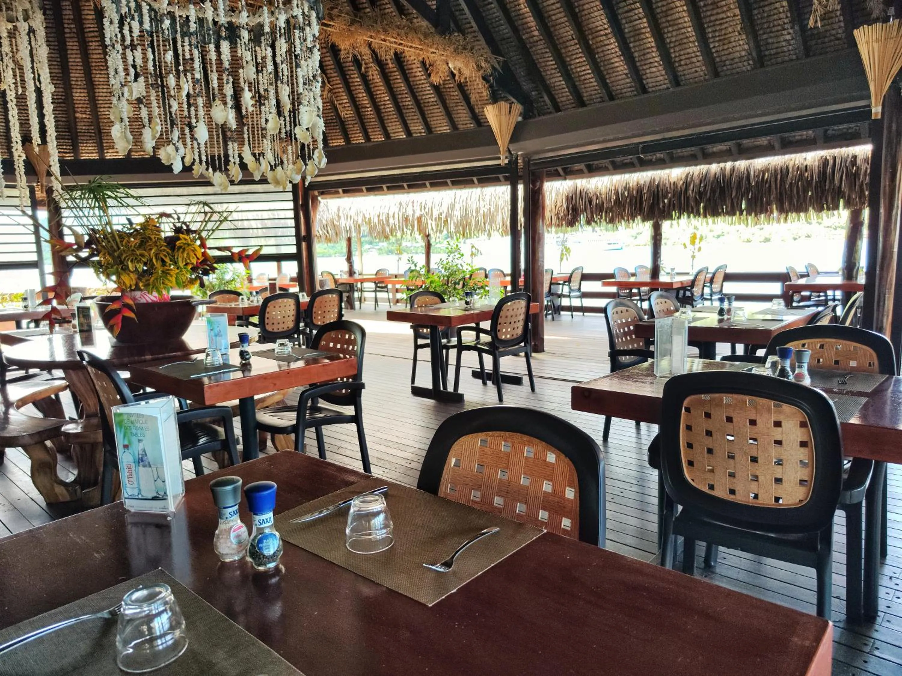 Restaurant/places to eat in Hotel Kaveka