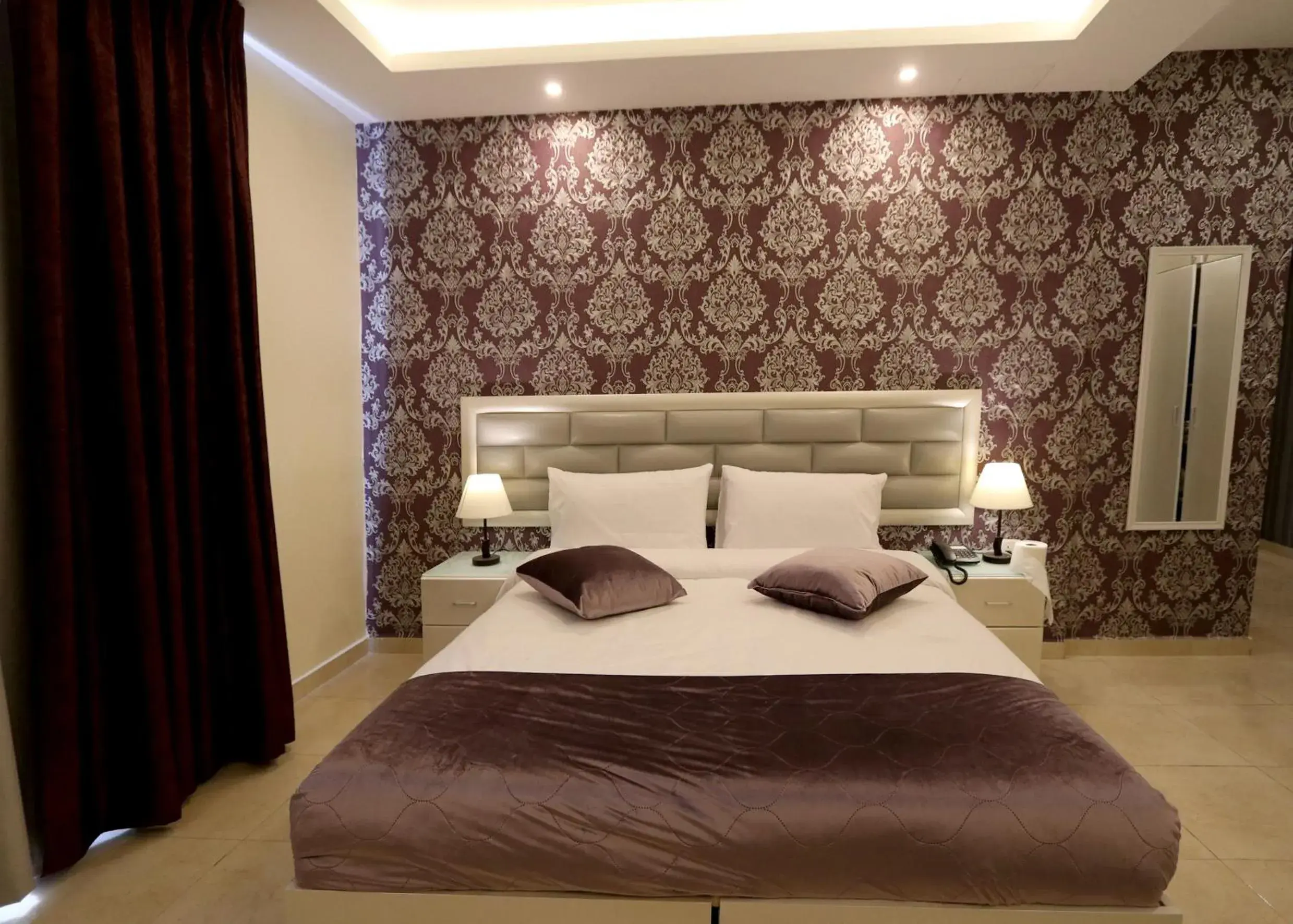 Deluxe Double Room - single occupancy in Beirut Hotel 1 Deluxe Double Room - single occupancy in Beirut Hotel 1