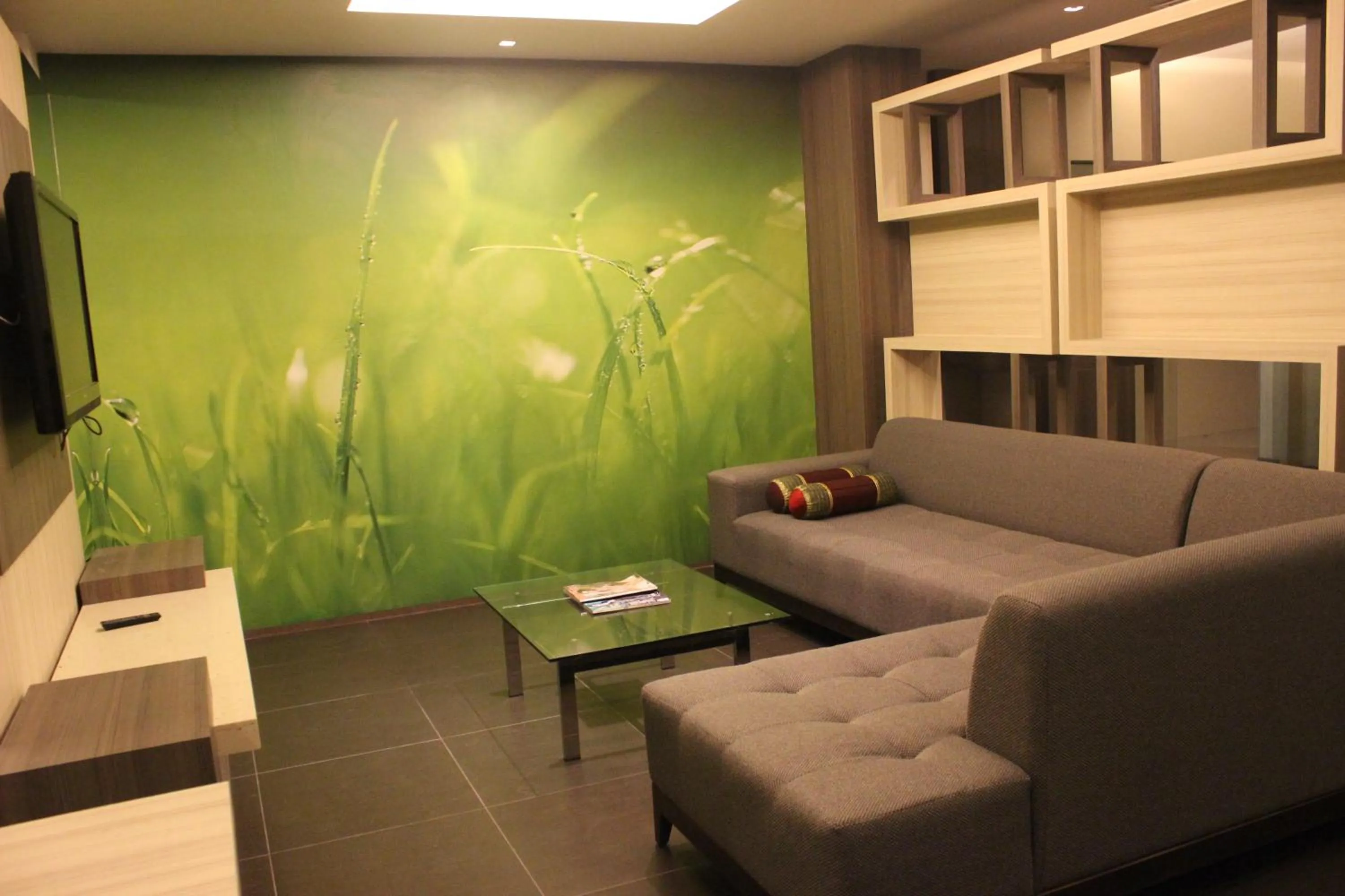 Communal lounge/ TV room in Mount Sea Resort