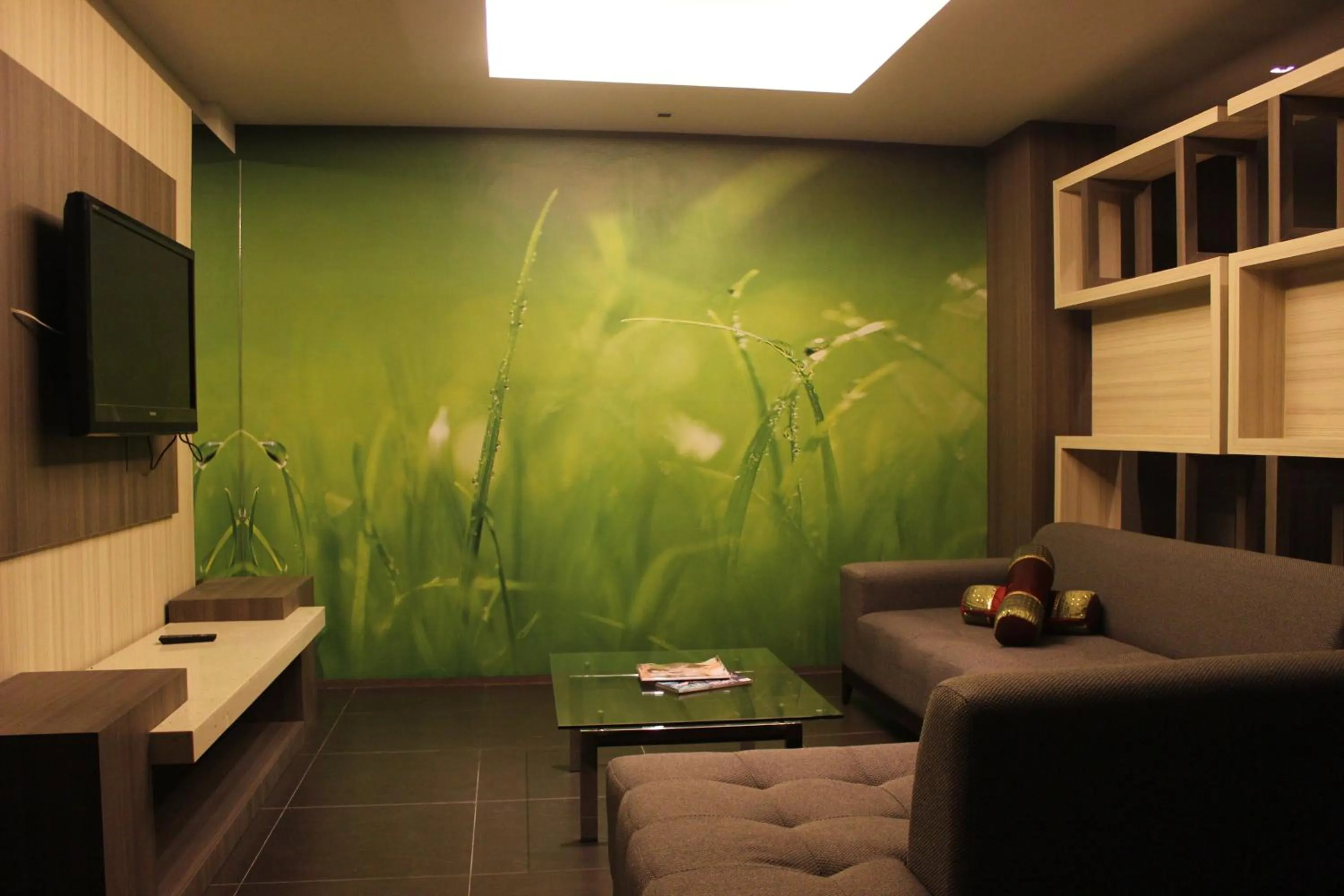 Communal lounge/ TV room in Mount Sea Resort