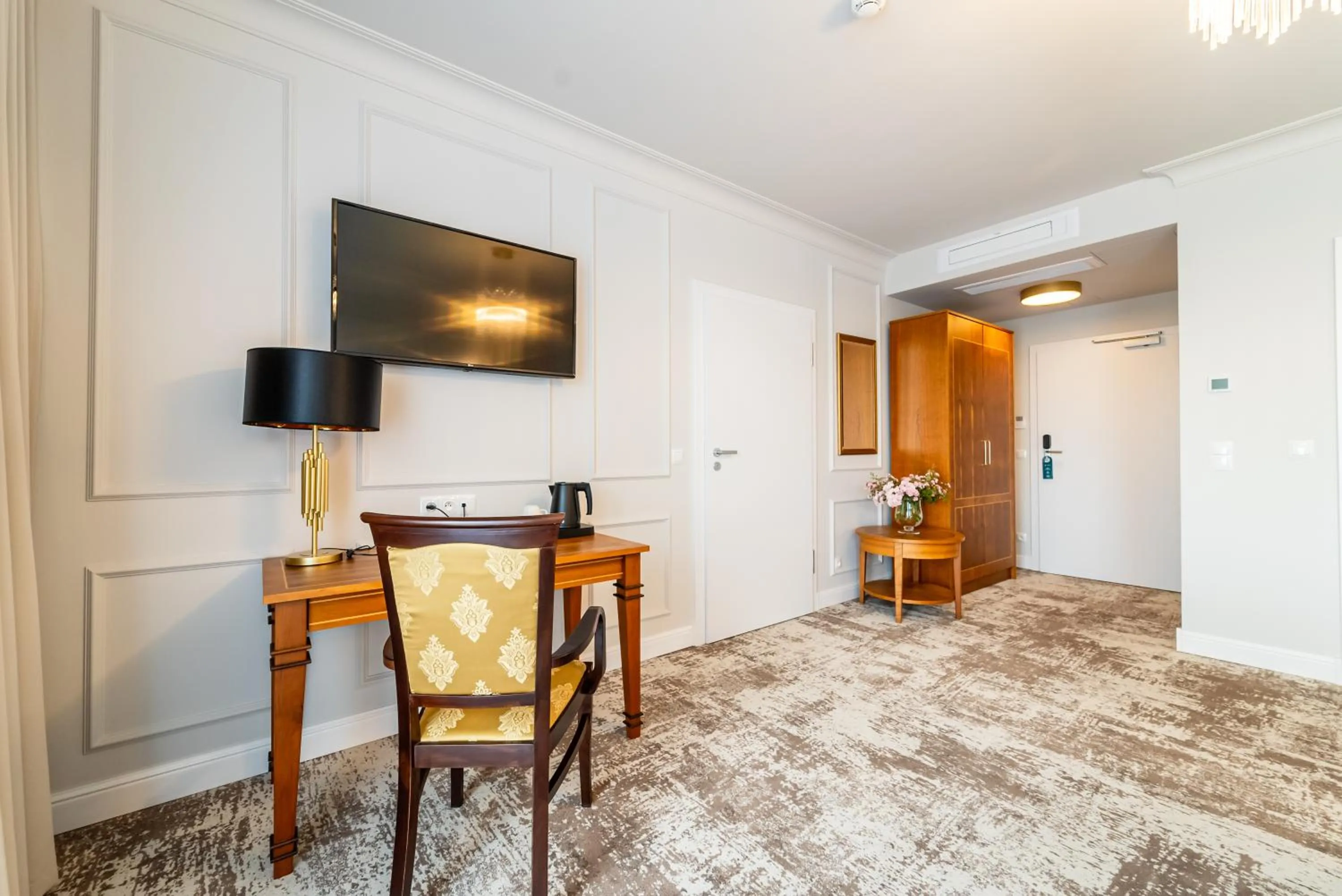 TV and multimedia in Hotel Piast