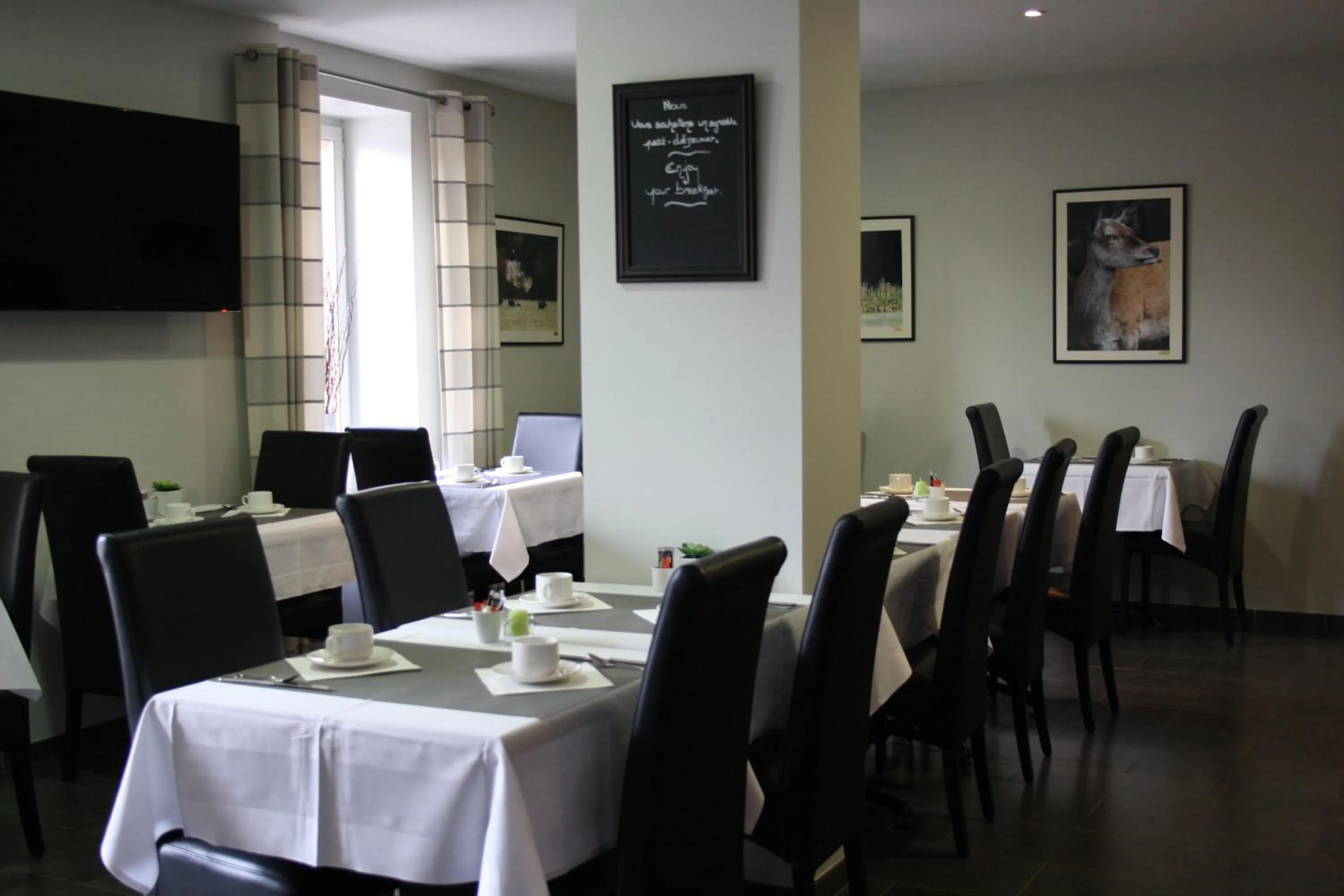 Breakfast in Hôtel Burgevin