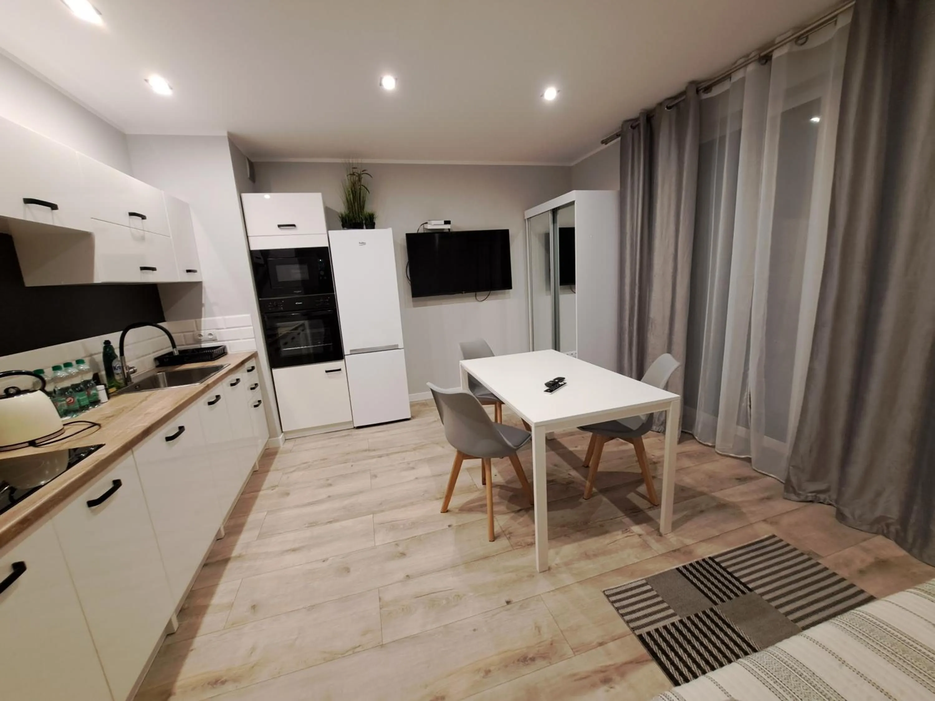 Kitchen or kitchenette in Hotel 1