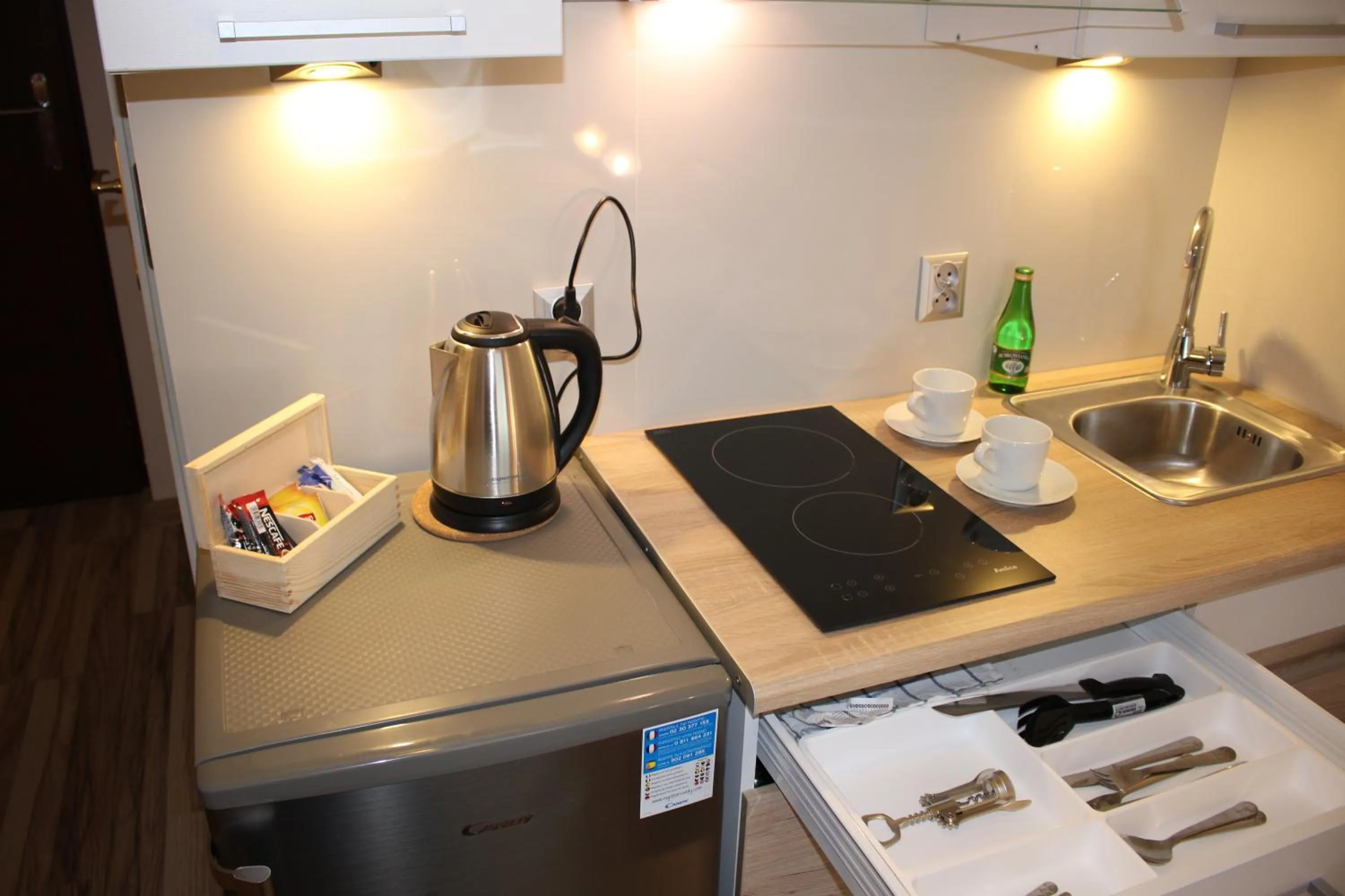 Coffee/tea facilities in Hotel 1