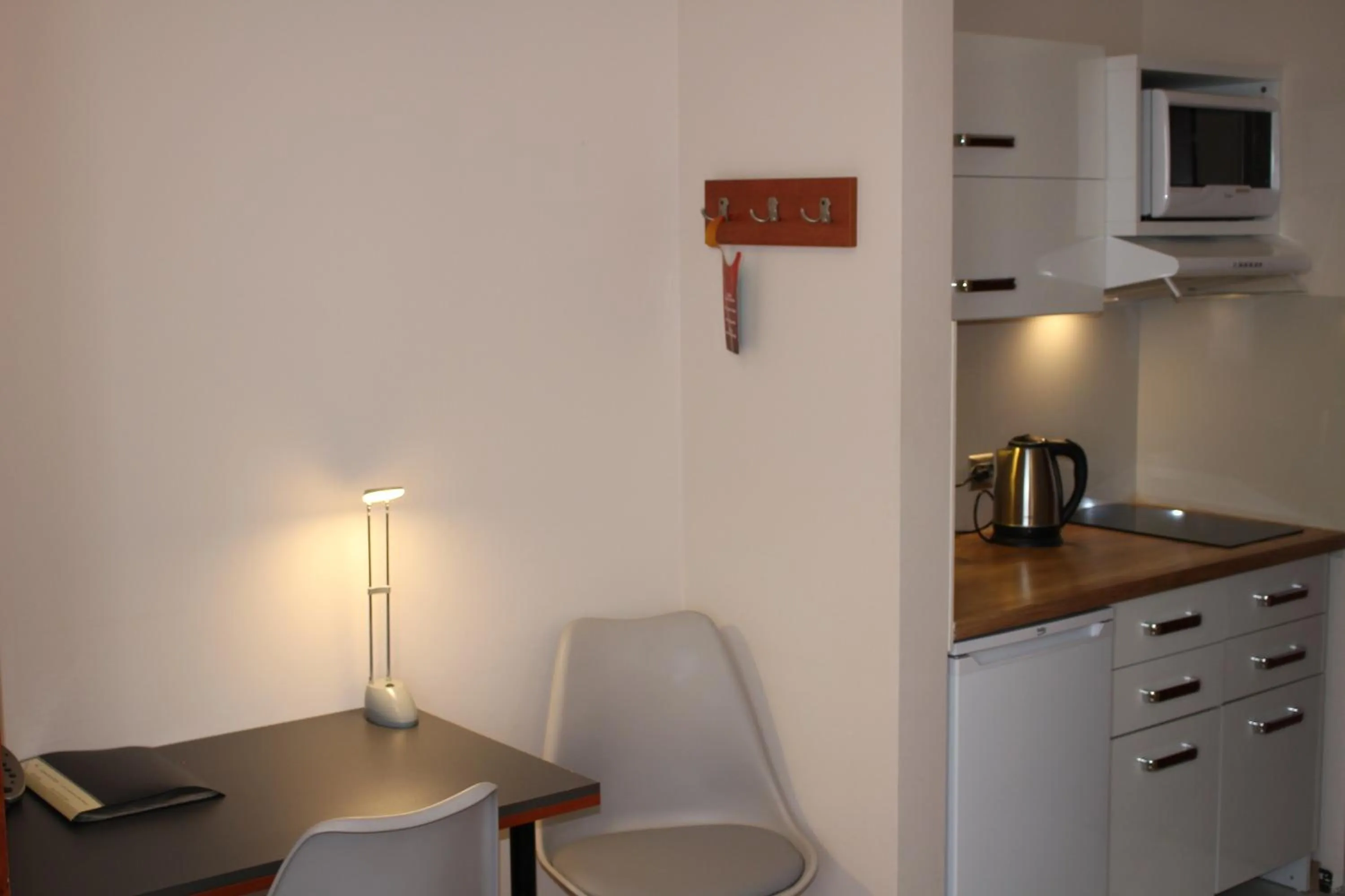 Photo of the whole room in Hotel 1